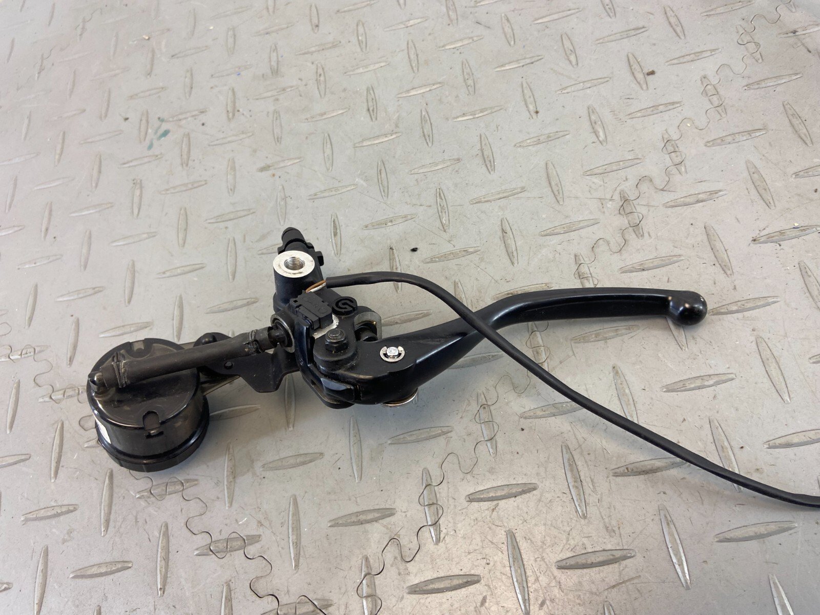 KTM SUPER ADVENTURE 1290 2021 2022 FRONT BRAKE MASTER PUMP & LEVER BREMBO - Image 6