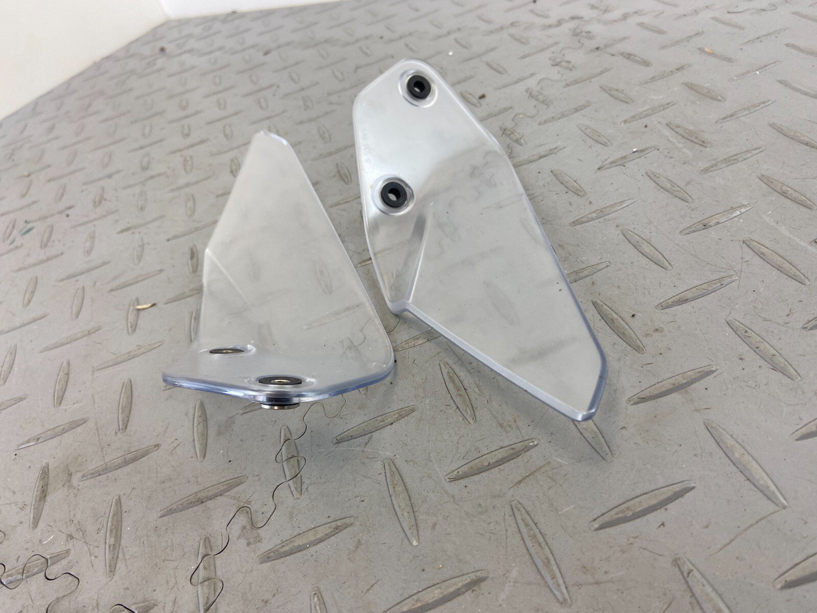BMW R1250GS LC K50 K51 2021 WIND DEFLECTORS PAIR RIGHT & LEFT 8536950 8536949 N2 - Image 3