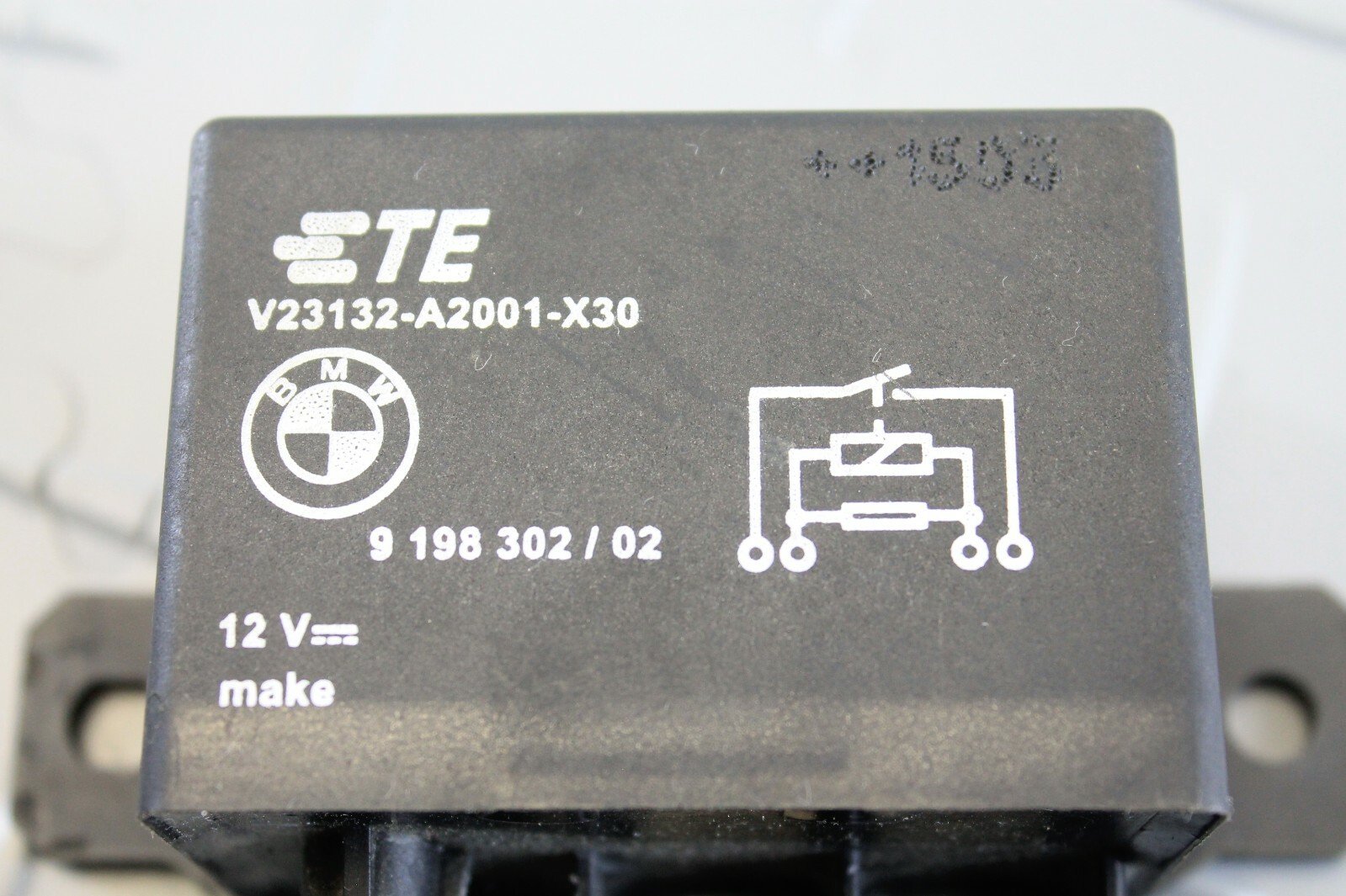 BMW R1200GS 2016 K50 K51 STARTER RELAY SELENOID 9198302 - Image 4