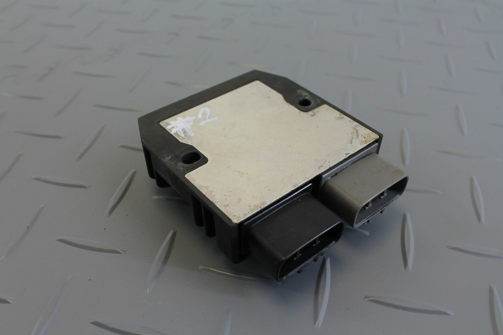 BMW R1200GS 2016 K50 K51 VOLTAGE REGULATOR RECTIFIER FH020AB - Image 8