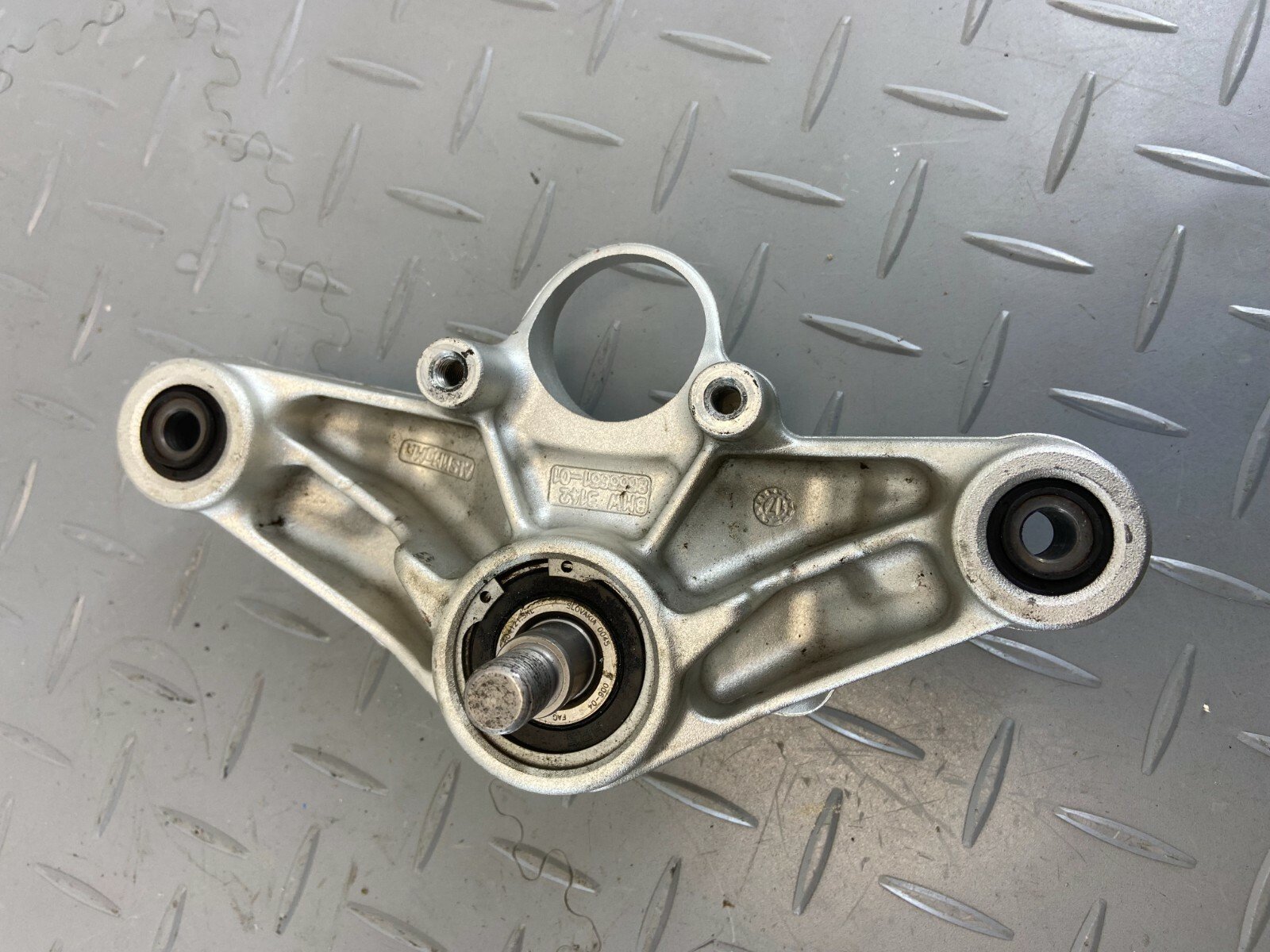 BMW R1200 GS GSA LC K50 K51 2016 UPPER FORK YOKE TRIPLE TREE CLAMP 8555851 N3 - Image 6