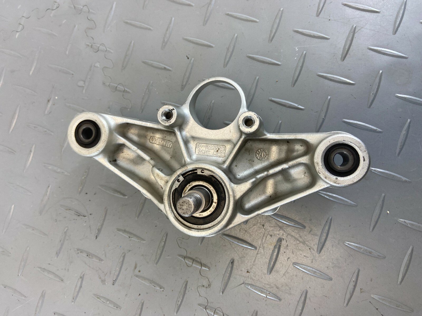 BMW R1200 GS GSA LC K50 K51 2016 UPPER FORK YOKE TRIPLE TREE CLAMP 8555851 N3 - Image 8