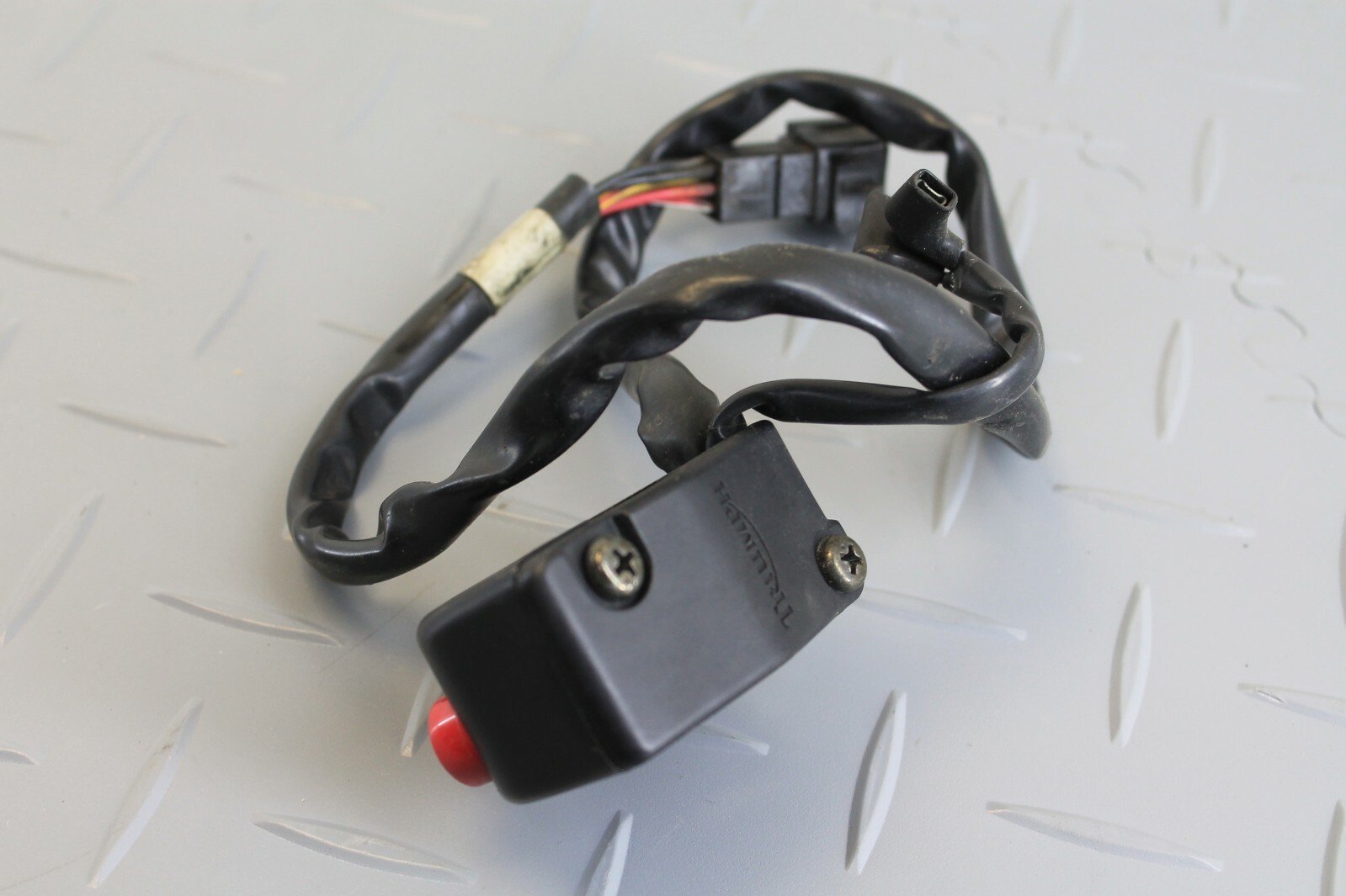 TRIUMPH DAYTONA 675 2007 RIGHT HANDLEBAR GEAR SWITCH CONTROLLER - Image 3