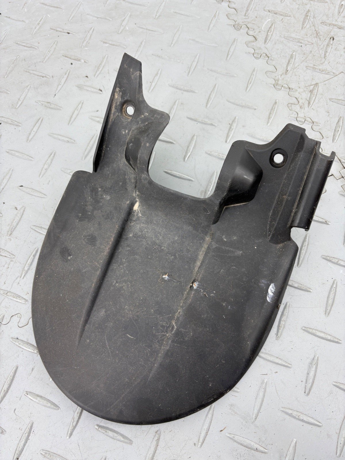 APRILIA TUONO 660 2023 REAR SPLASH GUARD FENDER MUDGUARD 2B006388 - Image 2