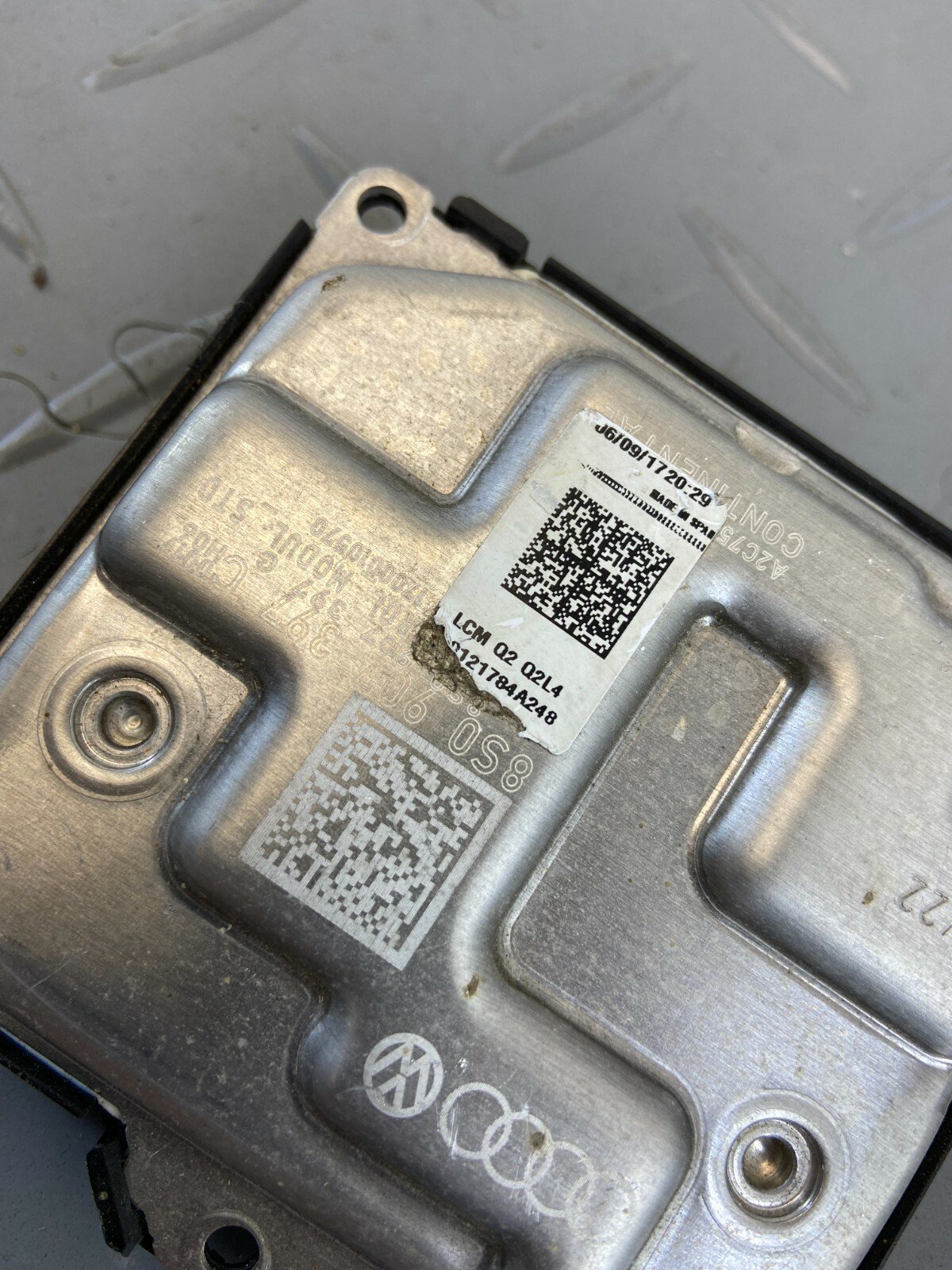 AUDI Q2 VW SKODA HEADLIGHT BALLAST CONTROL UNIT MODULE 8S0907397C - Image 7