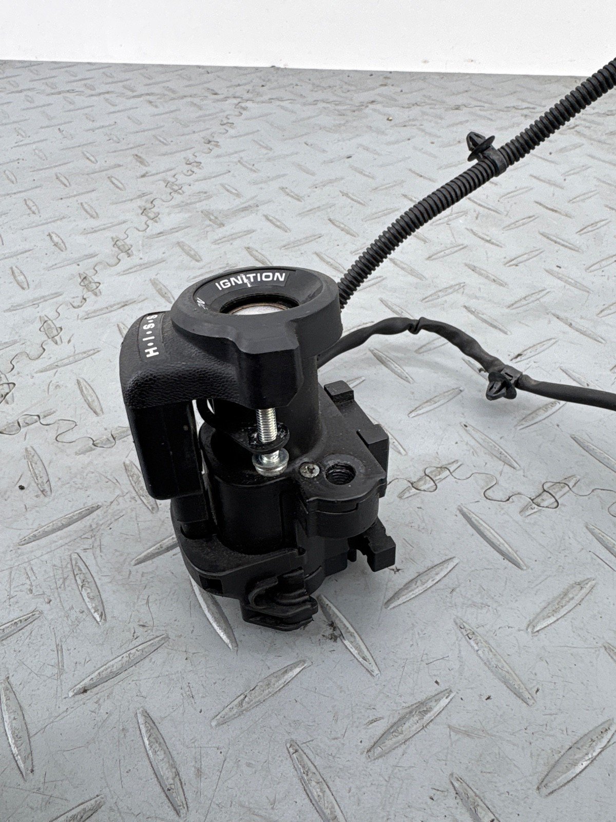 HONDA CB650R 2021 IGNITION SWITCH LOCK IMMOBILIZER ANTENNA - Image 3