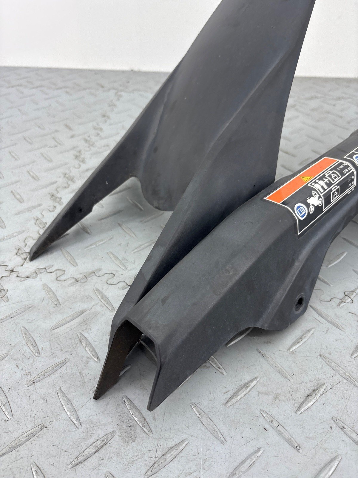 HONDA CB650R 2021 REAR MUDGUARD FENDER SPLASH GUARD FAIRING COWL 80103MKND500 - Image 2
