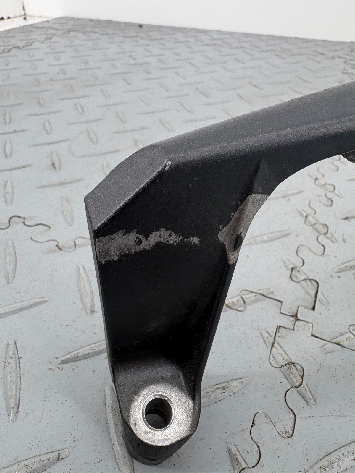 HONDA CBR1000RR 2014 REAR RIGHT SUBFRAME MOUNT MFLAR2 - Image 3