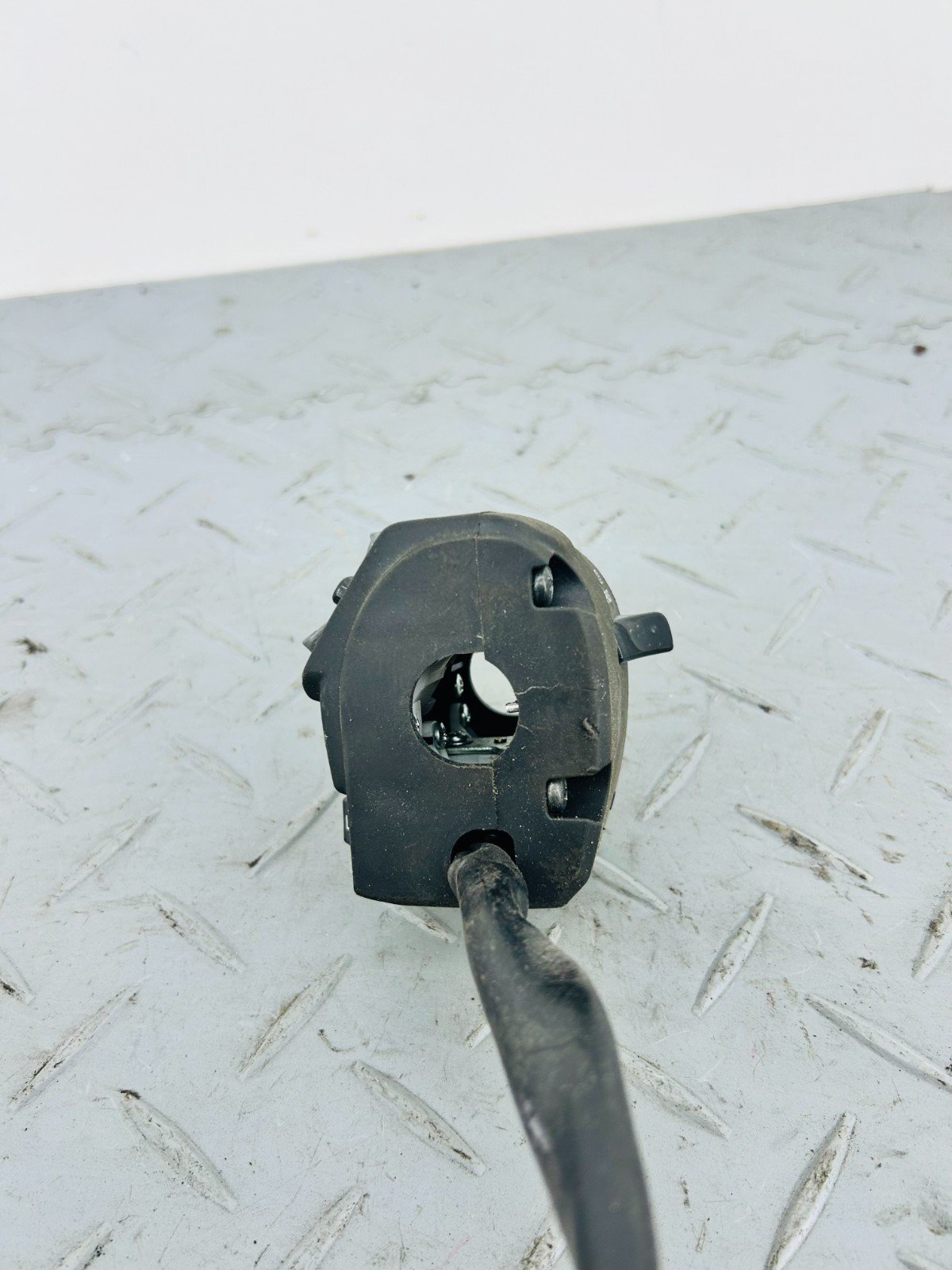 KAWASAKI ZX10R ZX-10R NINJA 2017 LEFT SIDE HANDLEBAR SWITCH ASSEMBLY - Image 4