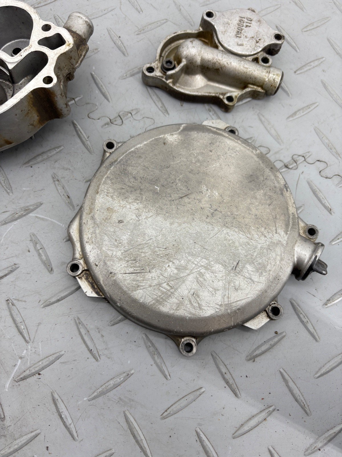 SUZUKI RMZ 250 2007 RIGHT SIDE ENGINE CLUTCH COVER - Image 8