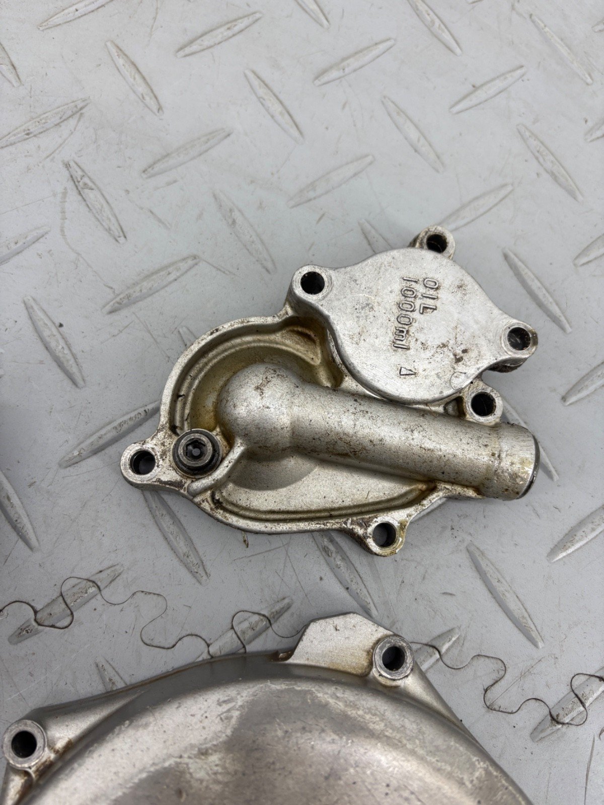 SUZUKI RMZ 250 2007 RIGHT SIDE ENGINE CLUTCH COVER - Image 9