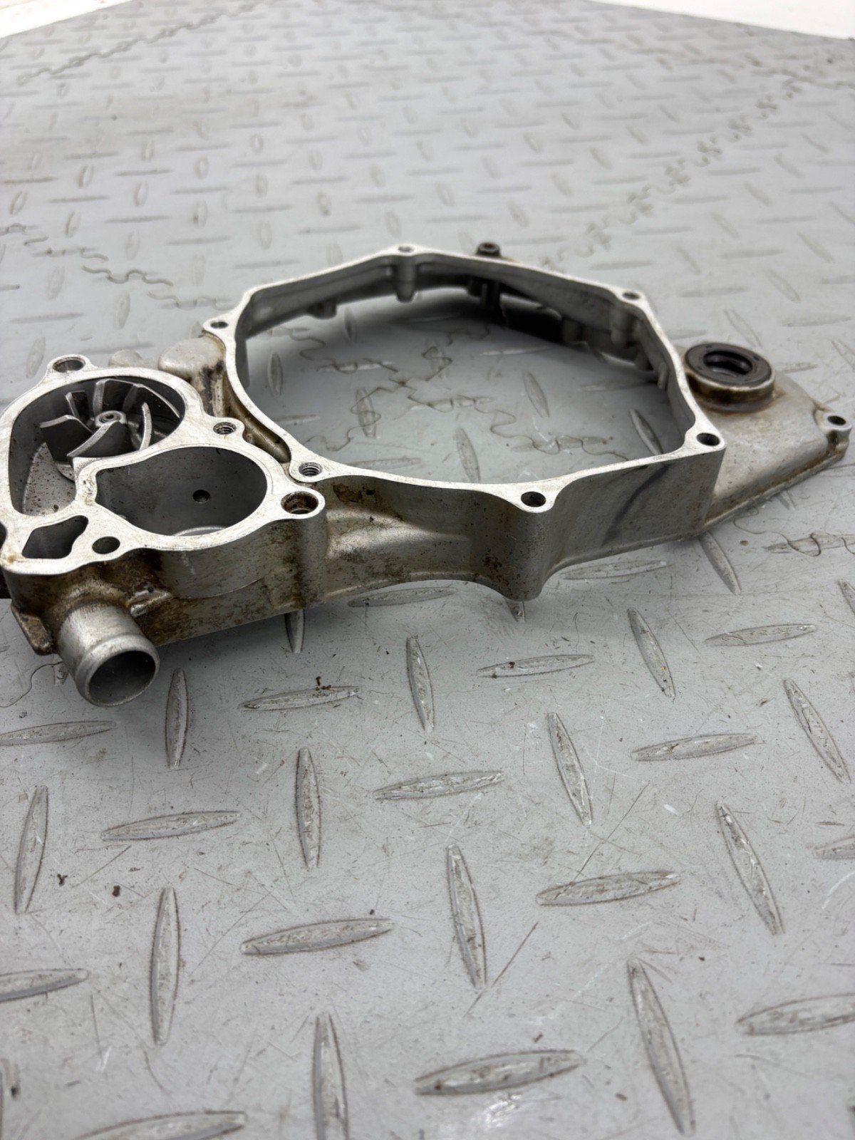 SUZUKI RMZ 250 2007 RIGHT SIDE ENGINE CLUTCH COVER - Image 11