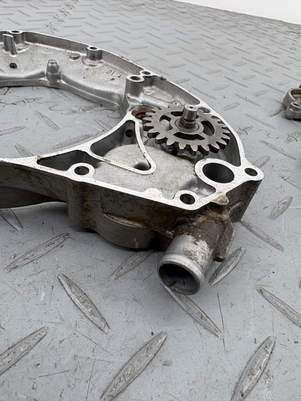 SUZUKI RMZ 250 2007 RIGHT SIDE ENGINE CLUTCH COVER - Image 13
