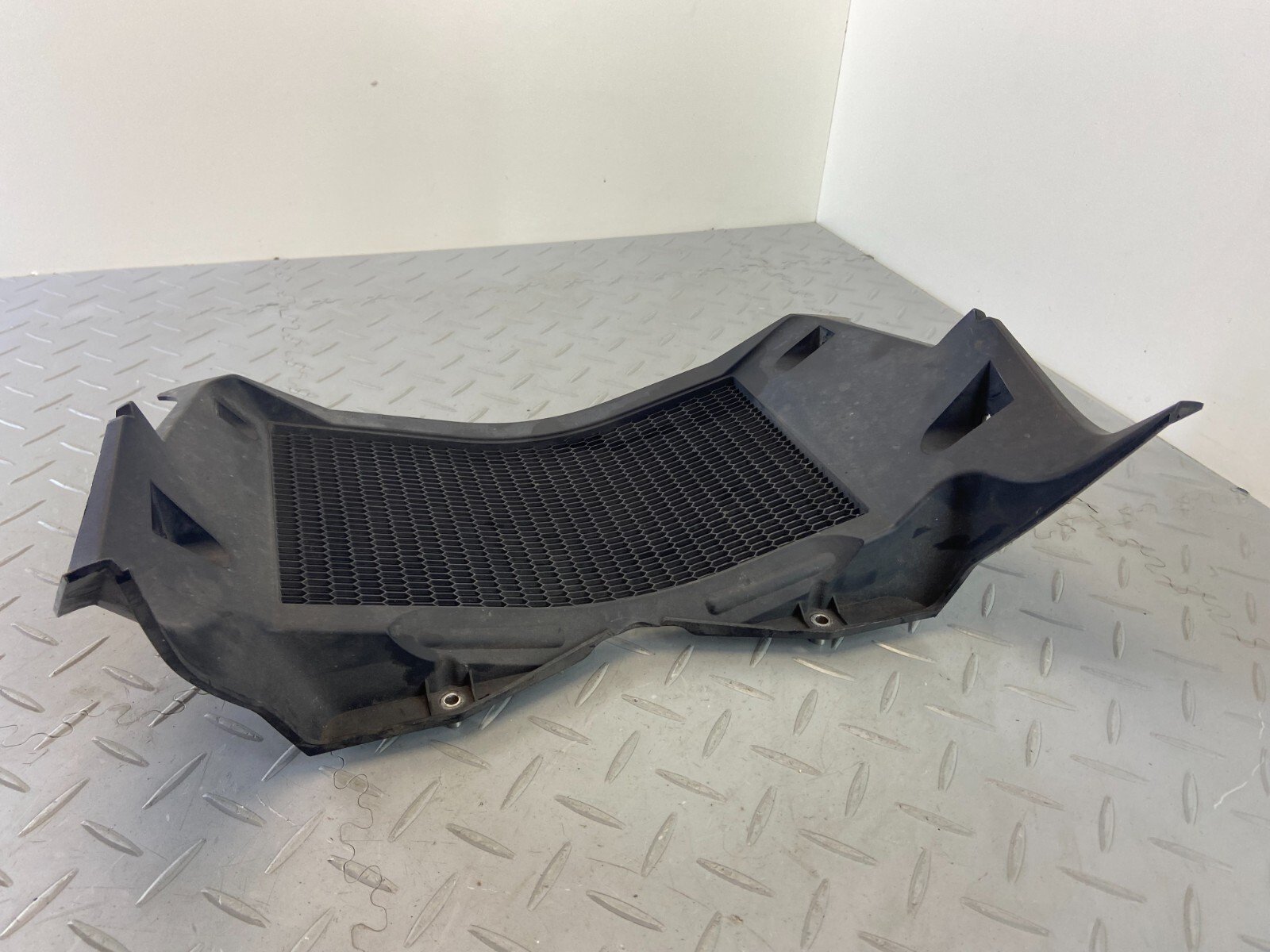 BMW F850GS 2021 AIR INTAKE DUCT RADIATOR COOLER GRILL PANEL COVER 8564635 N2 - Image 5