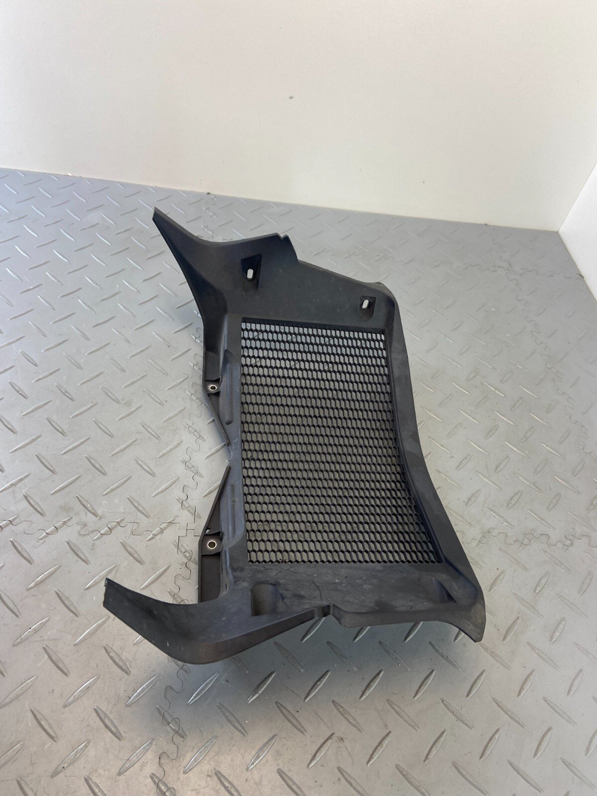 BMW F850GS 2021 AIR INTAKE DUCT RADIATOR COOLER GRILL PANEL COVER 8564635 N2 - Image 7