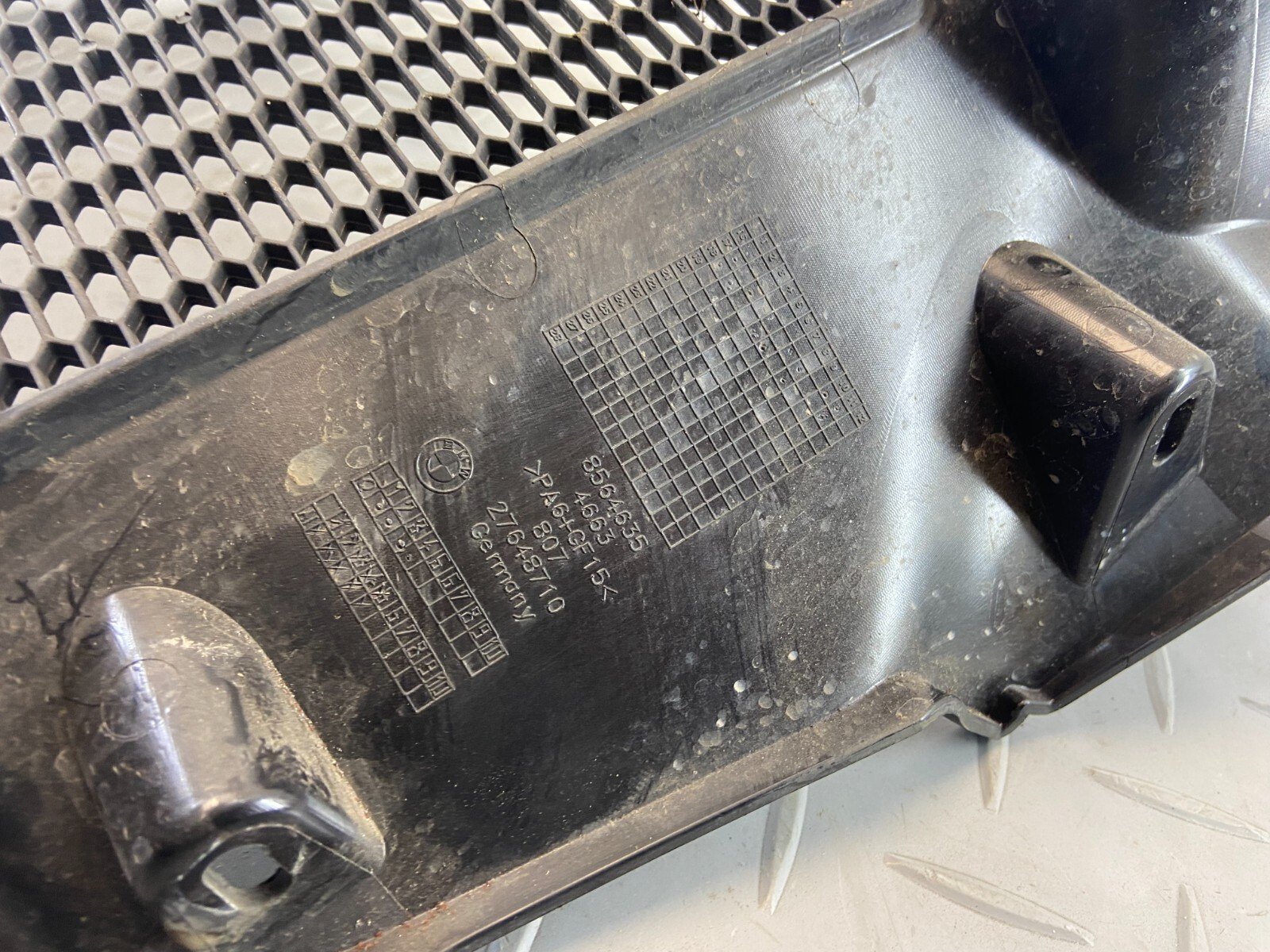 BMW F850GS 2021 AIR INTAKE DUCT RADIATOR COOLER GRILL PANEL COVER 8564635 N2 - Image 8