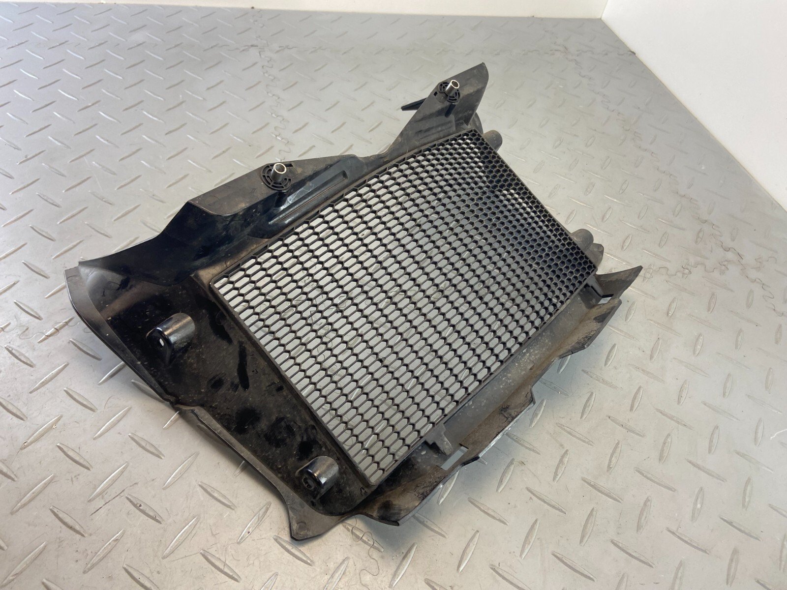 BMW F850GS 2021 AIR INTAKE DUCT RADIATOR COOLER GRILL PANEL COVER 8564635 N2 - Image 10