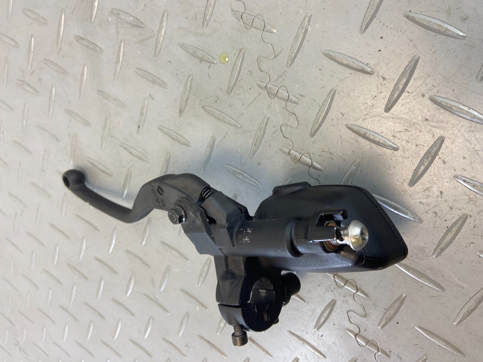 BMW R NINE T R9T SCRAMBLER URBAN PURE FRONT BRAKE MASTER PUMP N2 - Image 11