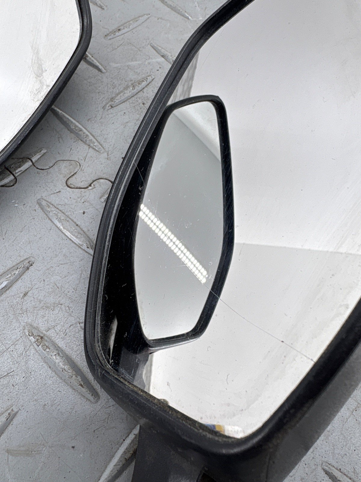 DUCATI MULTISTRADA 1200 S 2016 REAR VIEW MIRROR ASSEMBLIES PAIR (HAS SCRATCHES) - Image 4