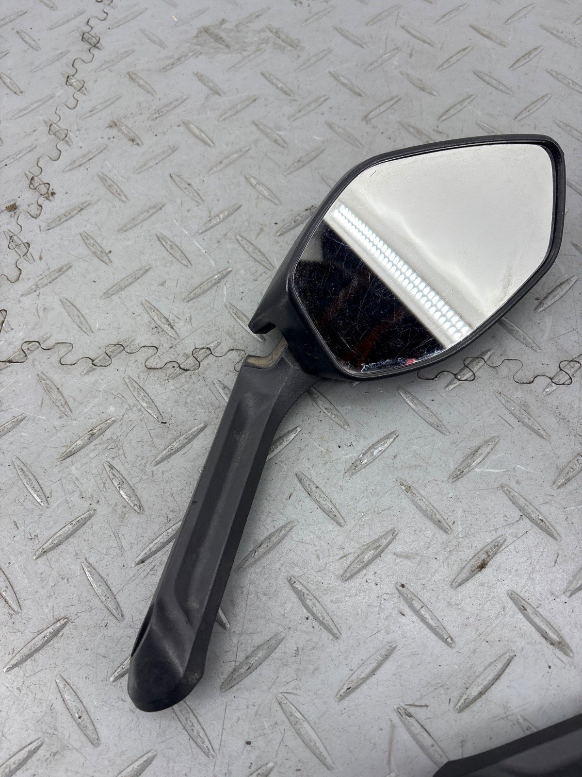 DUCATI MULTISTRADA 1200 S 2016 REAR VIEW MIRROR ASSEMBLIES PAIR (HAS SCRATCHES) - Image 12