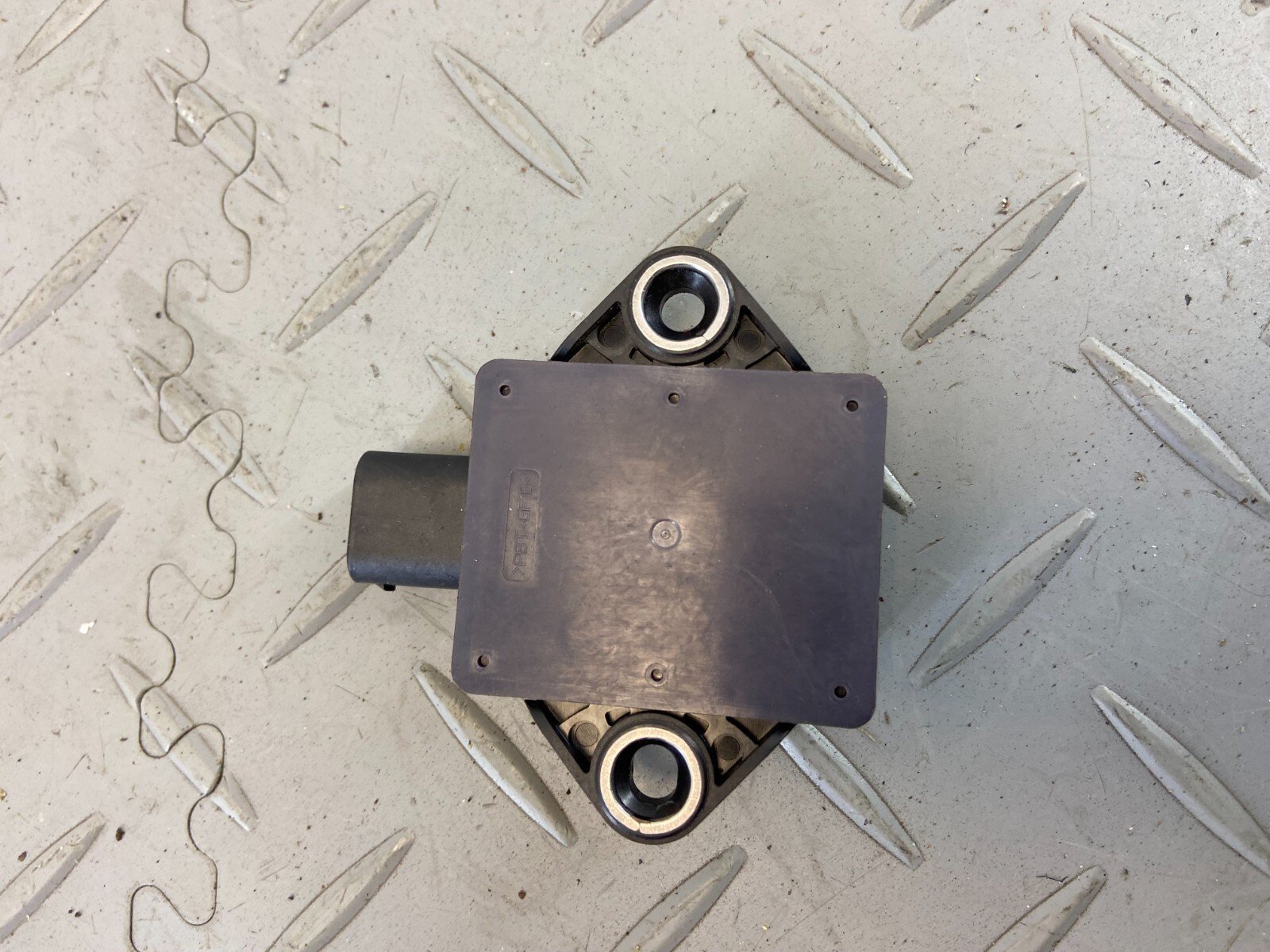 TRIUMPH SPEED TRIPLE RS 1050 2020 INERTIAL MEASUREMENT UNIT 2503063 - Image 4