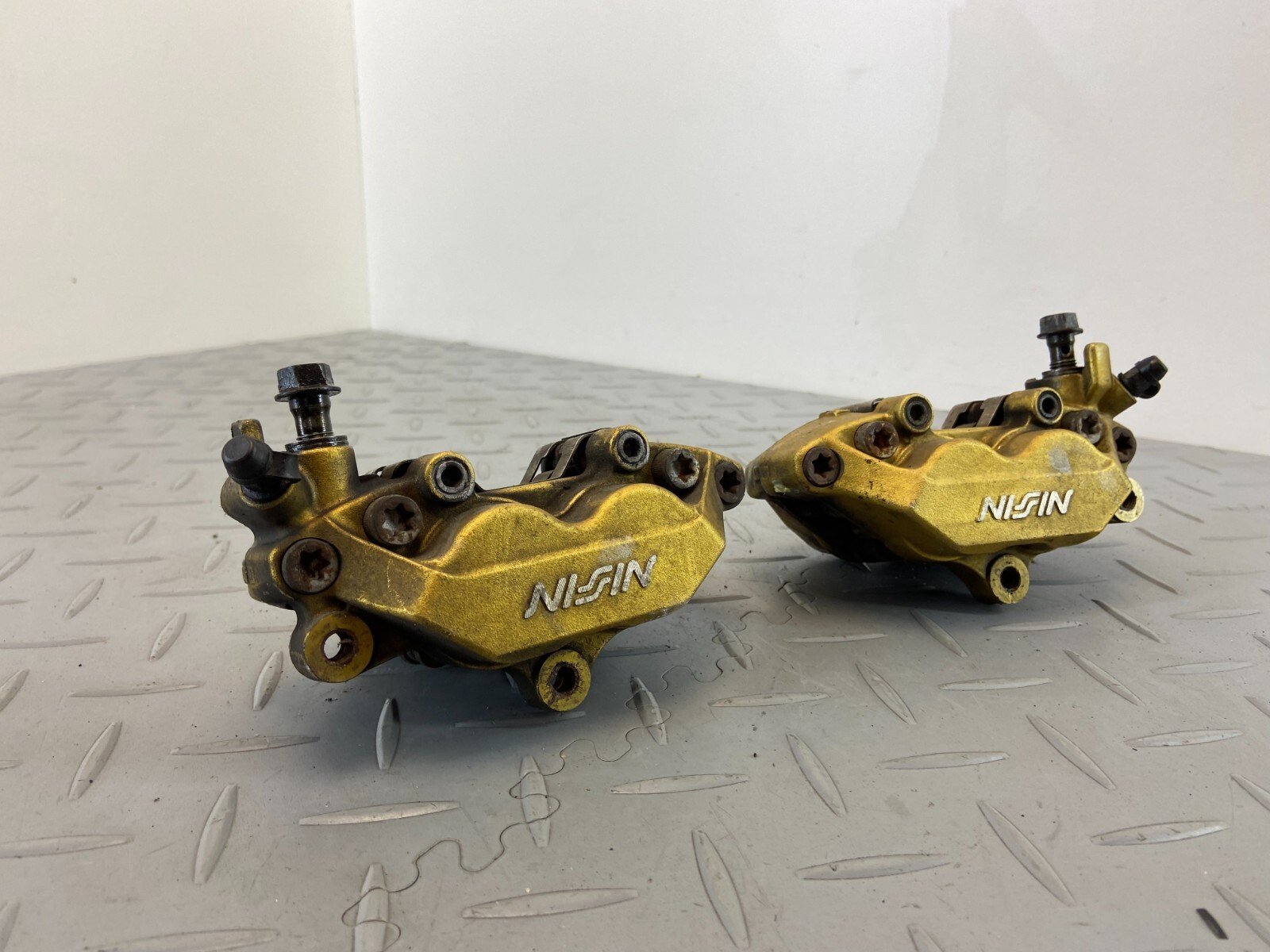 Honda CBR600RR 2003 FRONT BRAKE CALIPER PAIR RIGHT & LEFT - Image 2