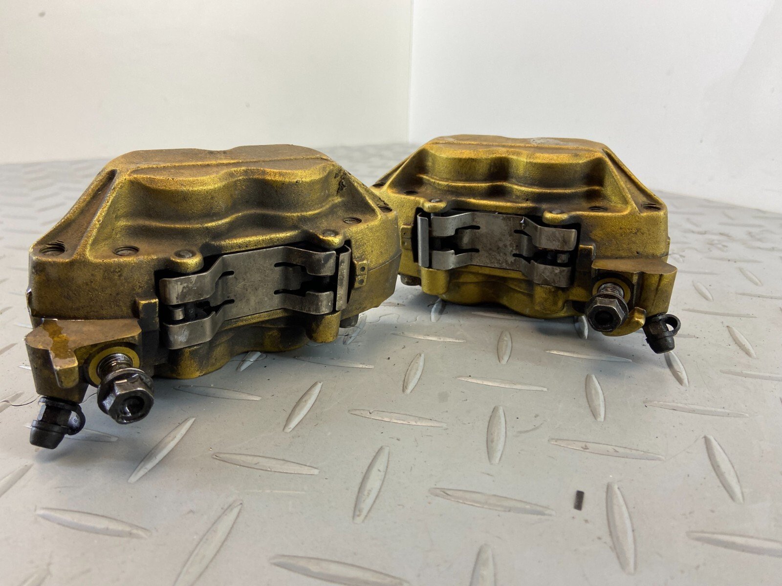 Honda CBR600RR 2003 FRONT BRAKE CALIPER PAIR RIGHT & LEFT - Image 10