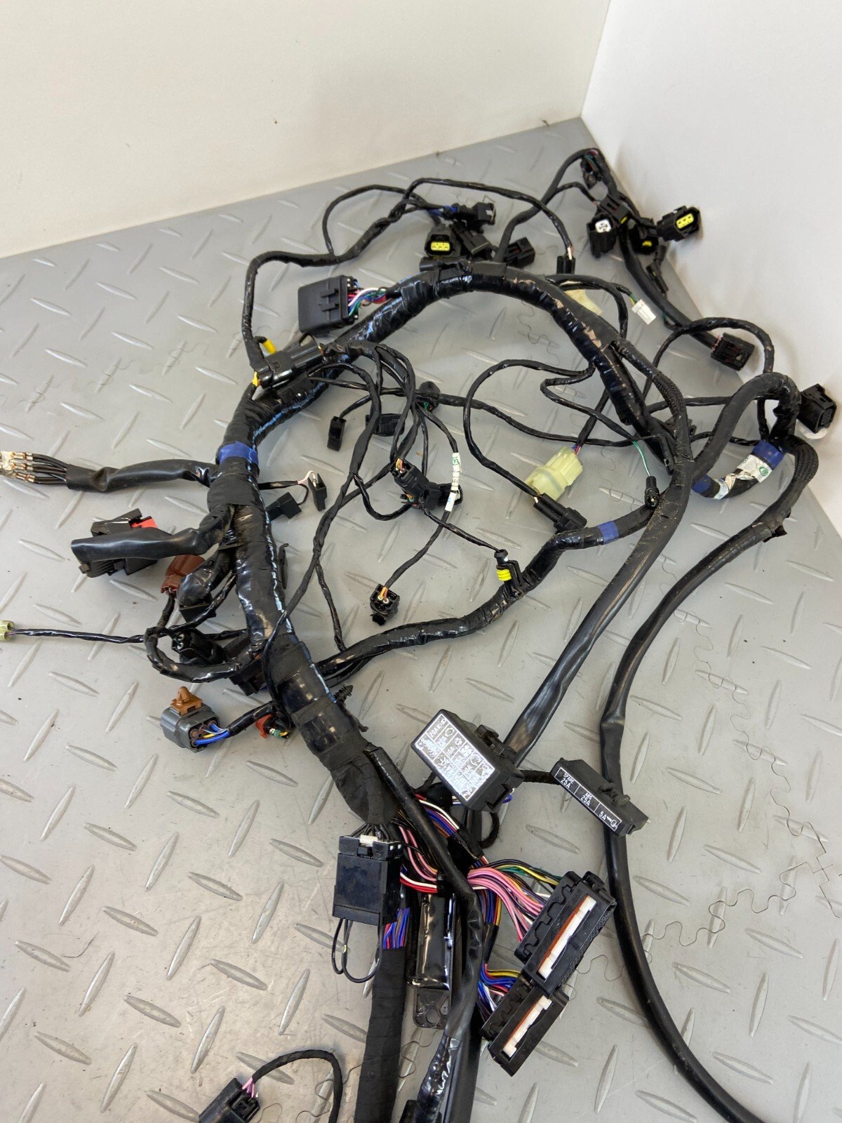 TRIUMPH SPEED TRIPLE RS 1050 2020 COMPLETE OEM WIRING HARNESS LOOM 2505027 - Image 3