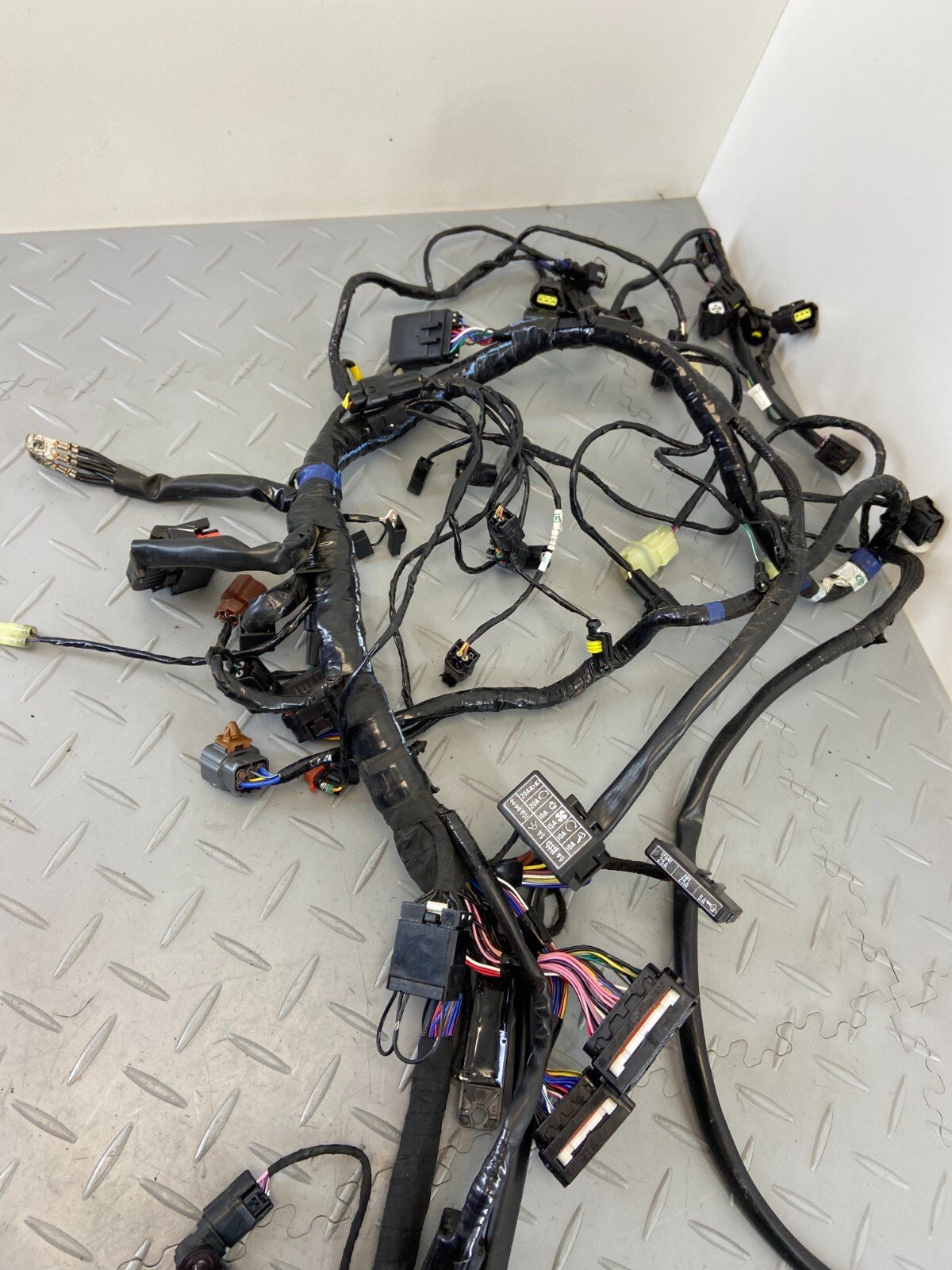 TRIUMPH SPEED TRIPLE RS 1050 2020 COMPLETE OEM WIRING HARNESS LOOM 2505027 - Image 4