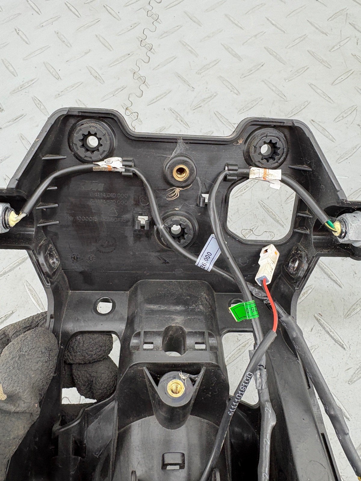 KTM DUKE 890 2021 FRONT HEADLIGHT MOUNT STAY & TURN SIGNALS 64114010000 - Image 11
