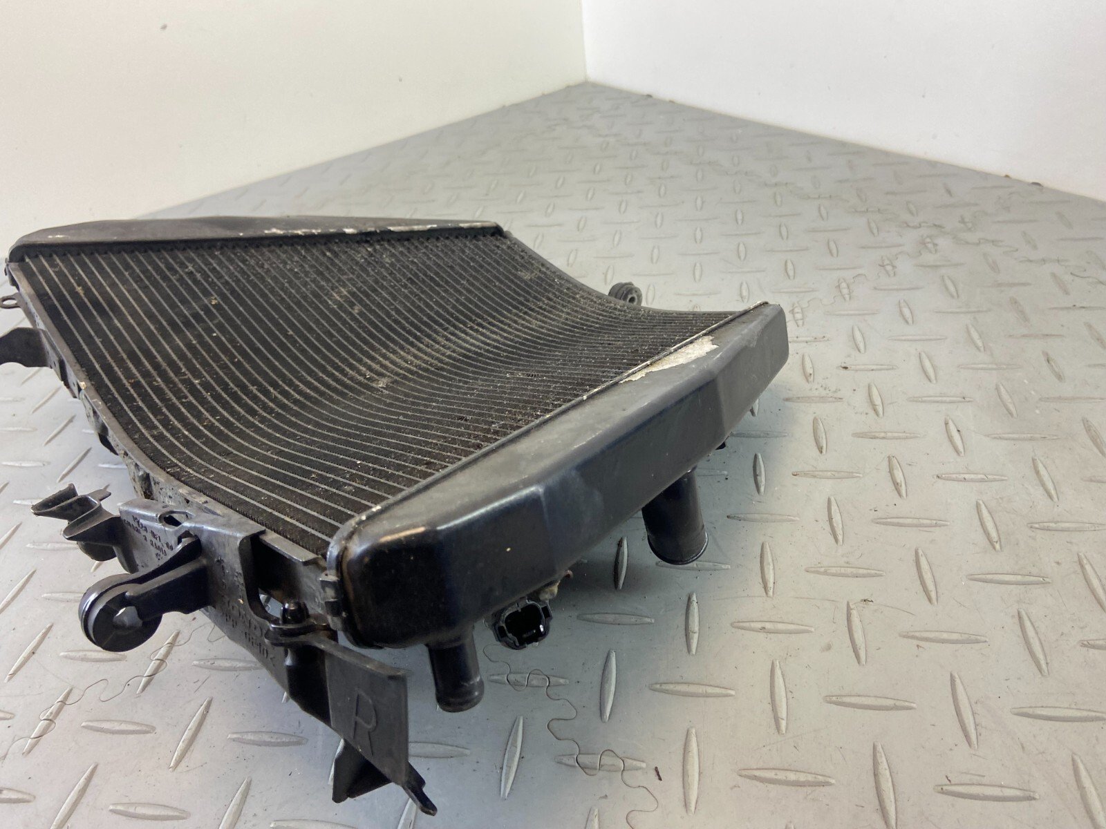 HONDA CBR1000RR SC59 2014 WATER ENGINE COOLER RADIATOR & FANS - Image 8