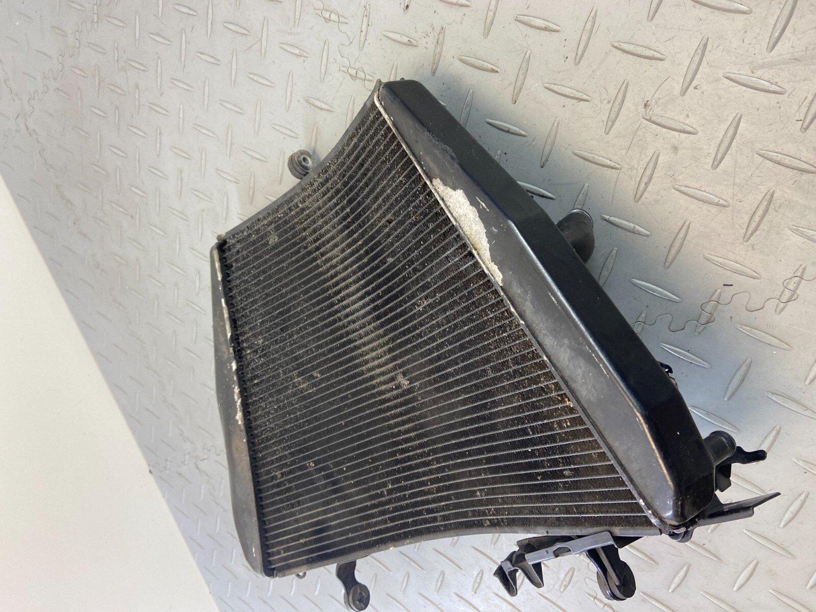 HONDA CBR1000RR SC59 2014 WATER ENGINE COOLER RADIATOR & FANS - Image 9