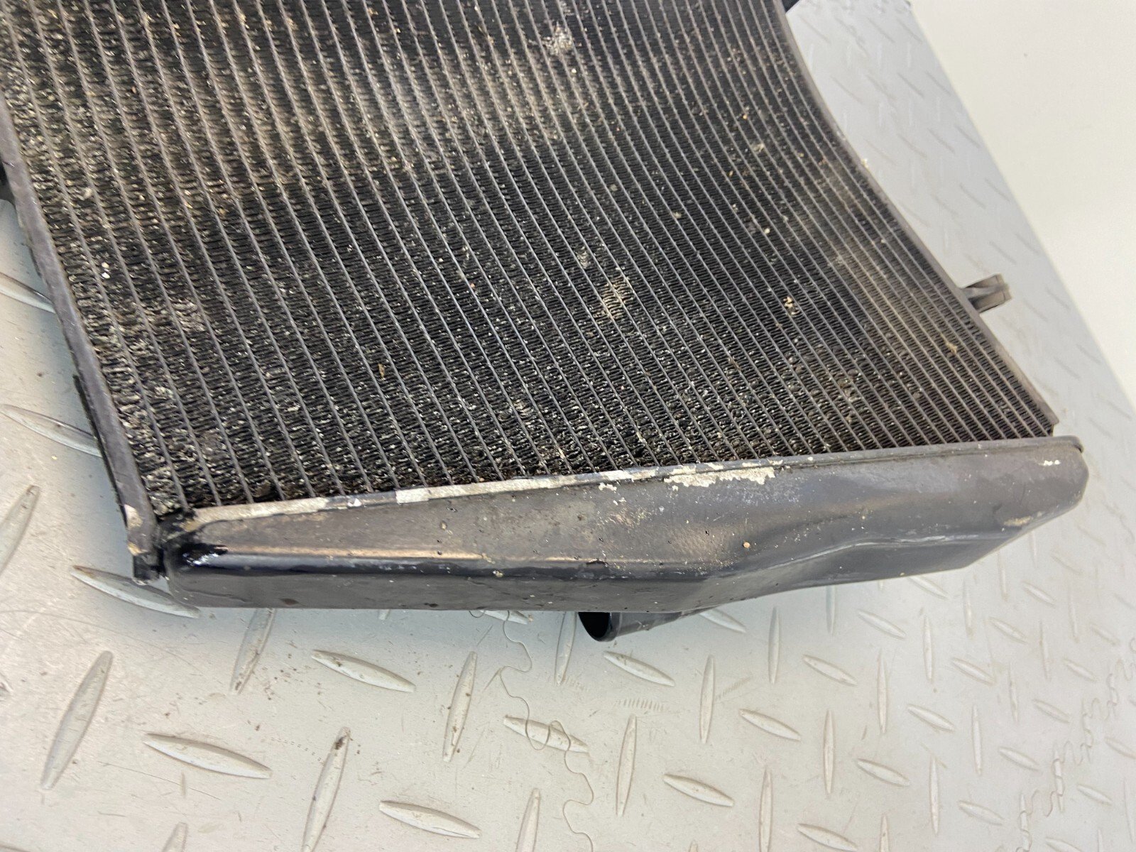 HONDA CBR1000RR SC59 2014 WATER ENGINE COOLER RADIATOR & FANS - Image 14