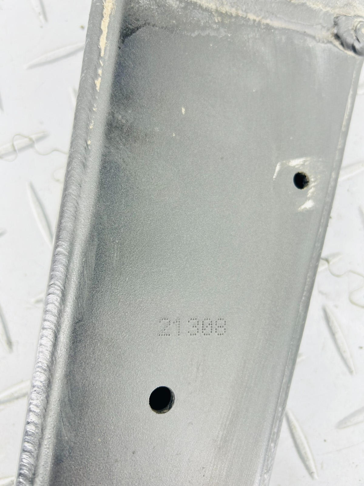 YAMAHA TRACER 9 GT RN70 REAR SWINGARM B5U221100000 - Image 7