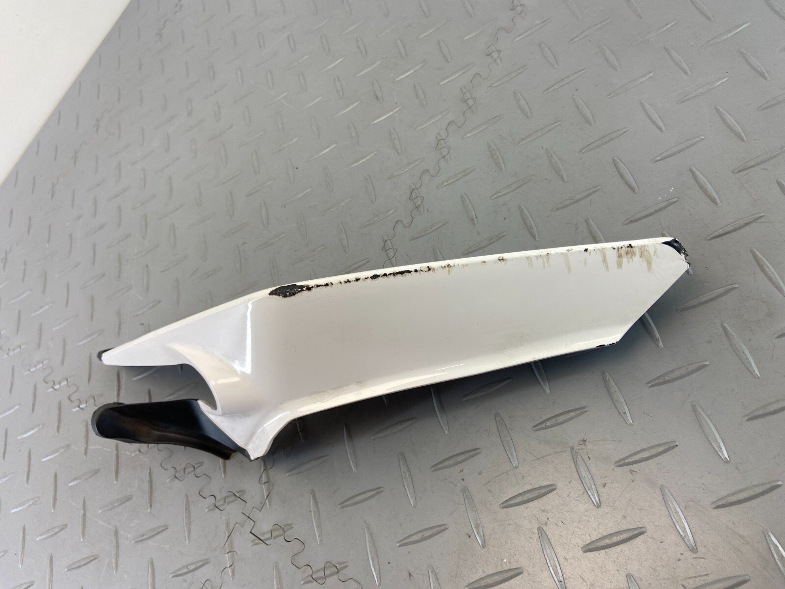 KTM DUKE 390 2019 RIGHT SIDE RH REAR UNDER SEAT FAIRING GRAB RAIL - Image 2