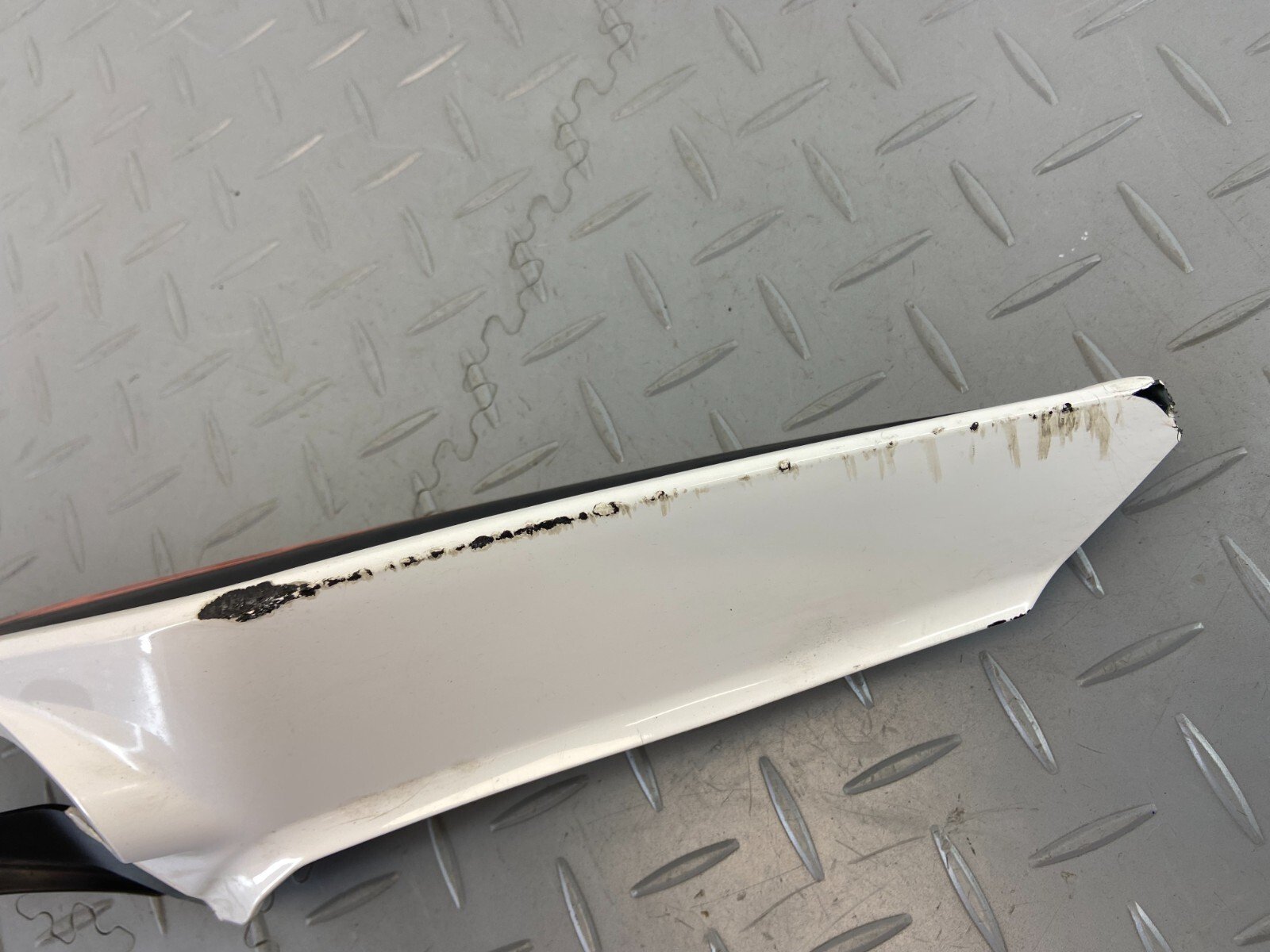 KTM DUKE 390 2019 RIGHT SIDE RH REAR UNDER SEAT FAIRING GRAB RAIL - Image 3