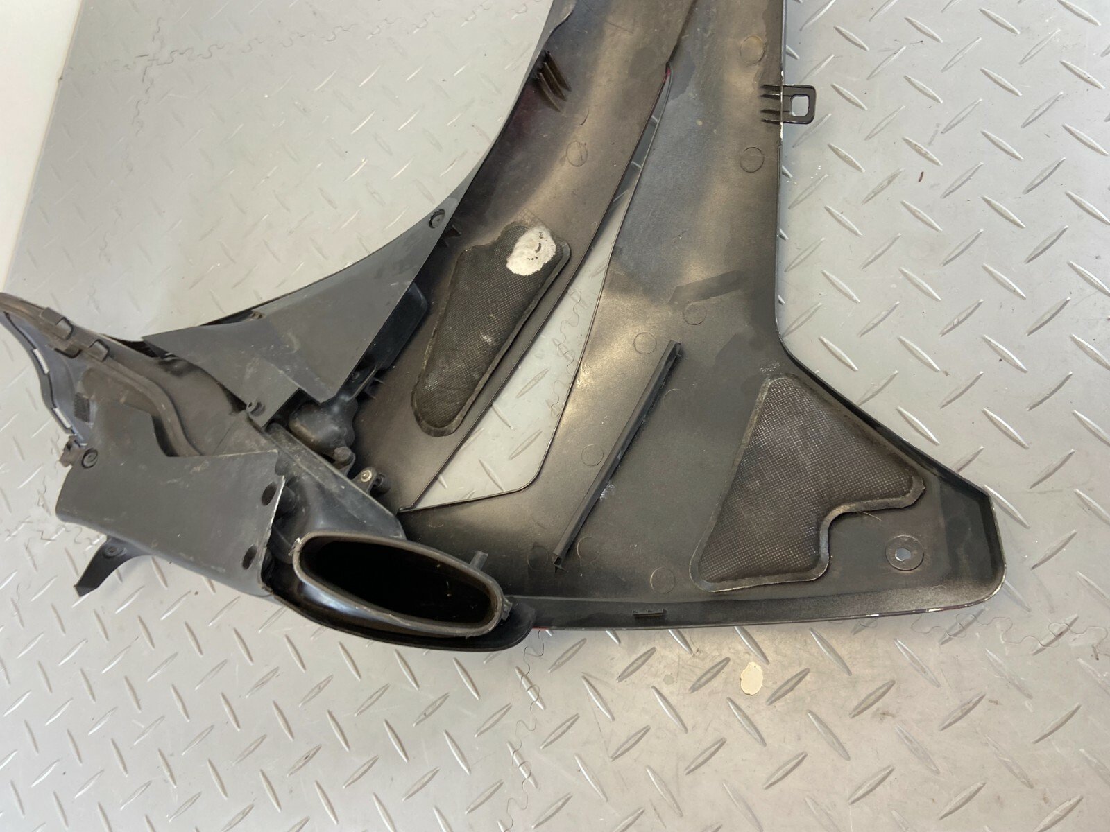 HONDA CBR1000RR 2010 LEFT LH SIDE FAIRING PANEL COVER - Image 11
