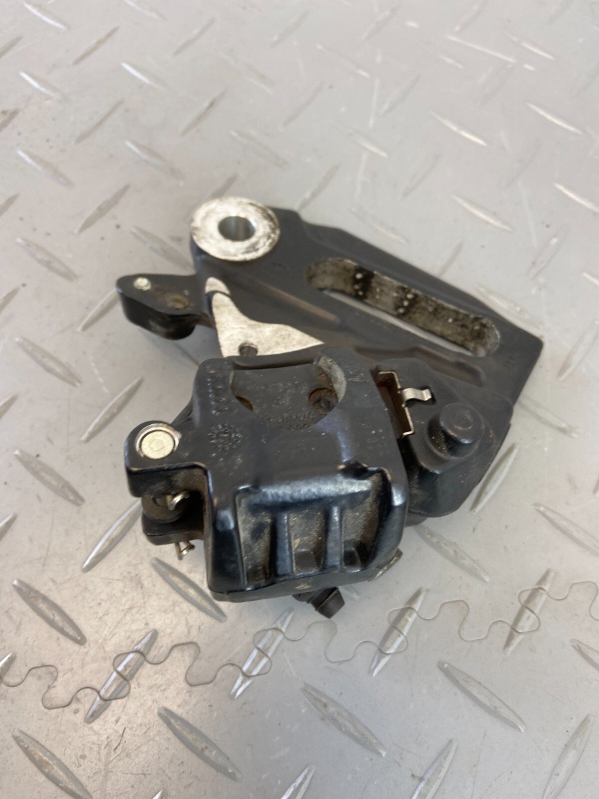 KTM DUKE 390 2019 REAR BRAKE CALIPER - Image 4
