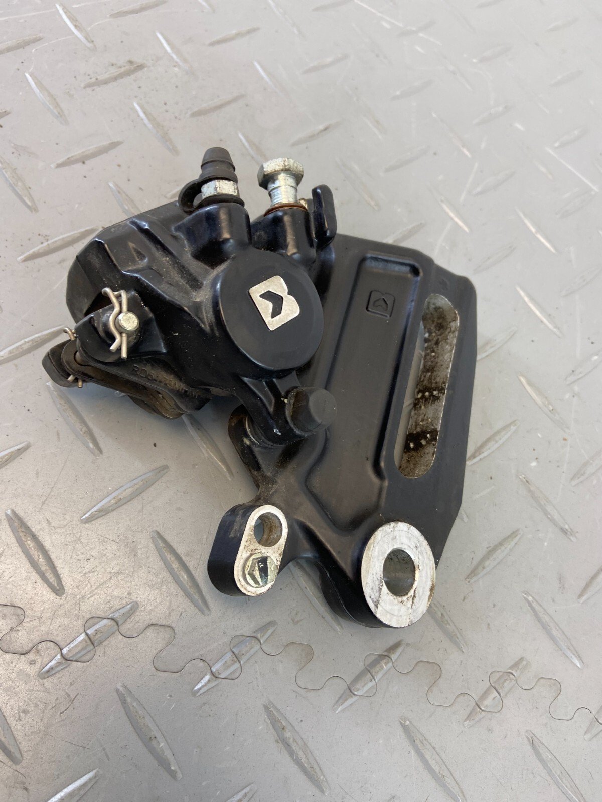 KTM DUKE 390 2019 REAR BRAKE CALIPER - Image 5