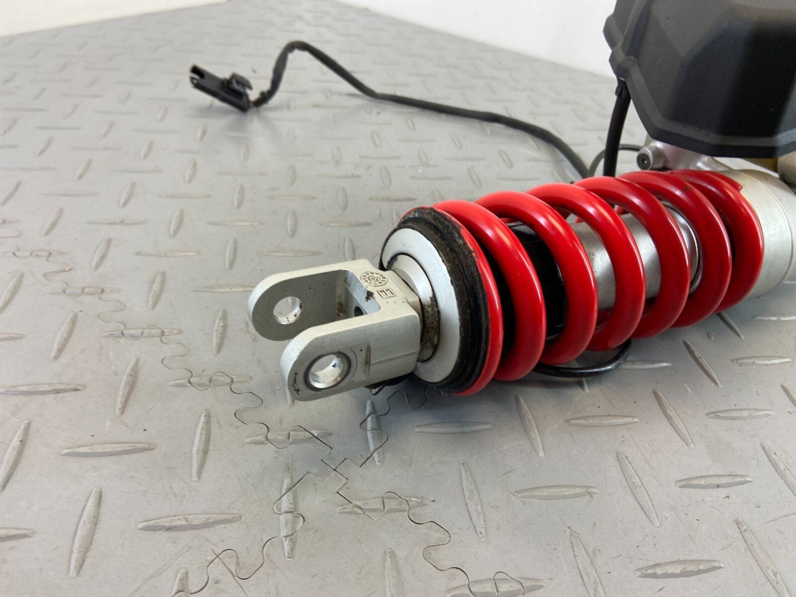 BMW S1000XR K49 2016 REAR SHOCK ABSORBER 854984504 8549845 - Image 4