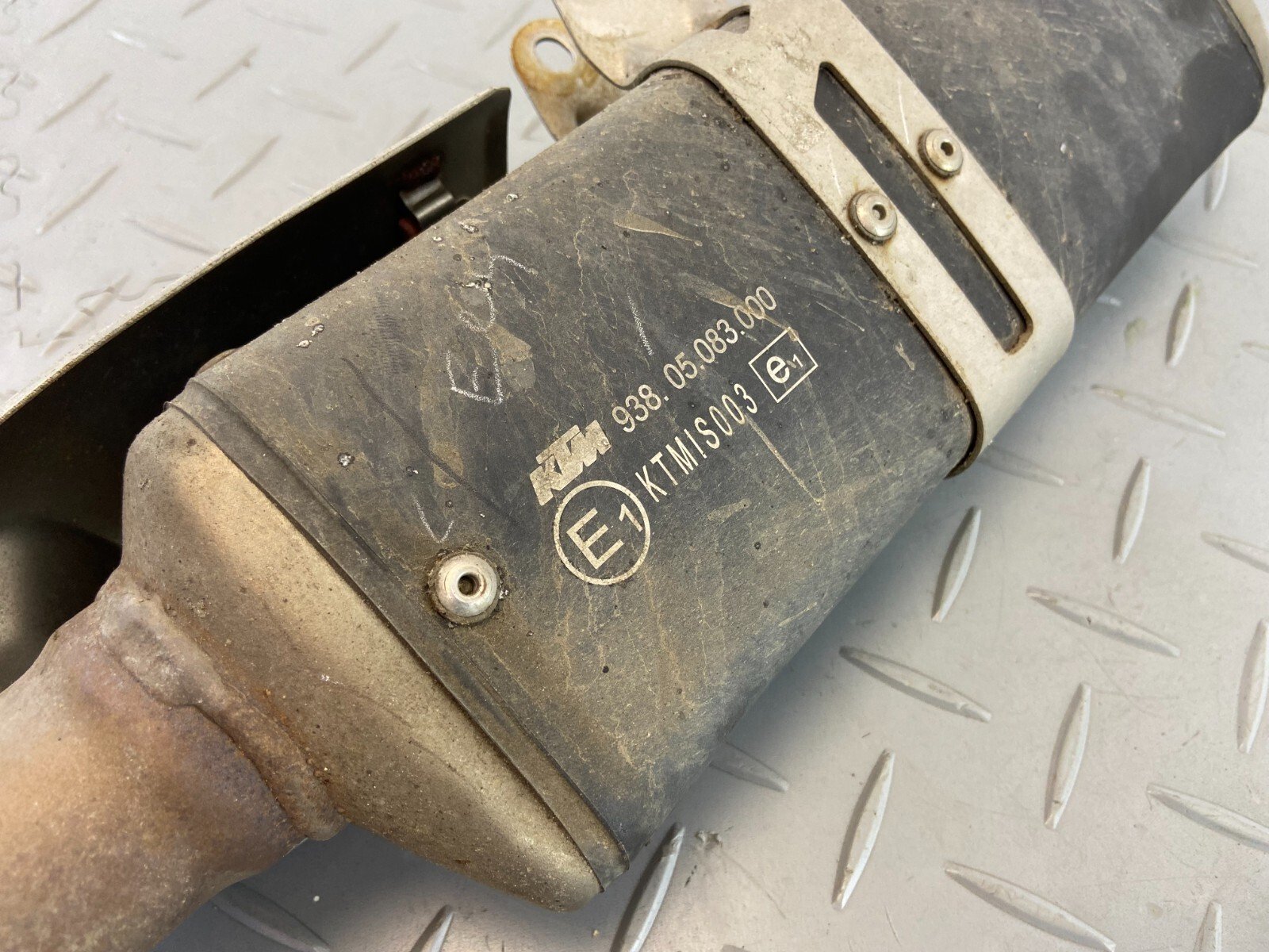 KTM DUKE 390 2019 OEM EXHAUST SILENCER MUFFLER - Image 4
