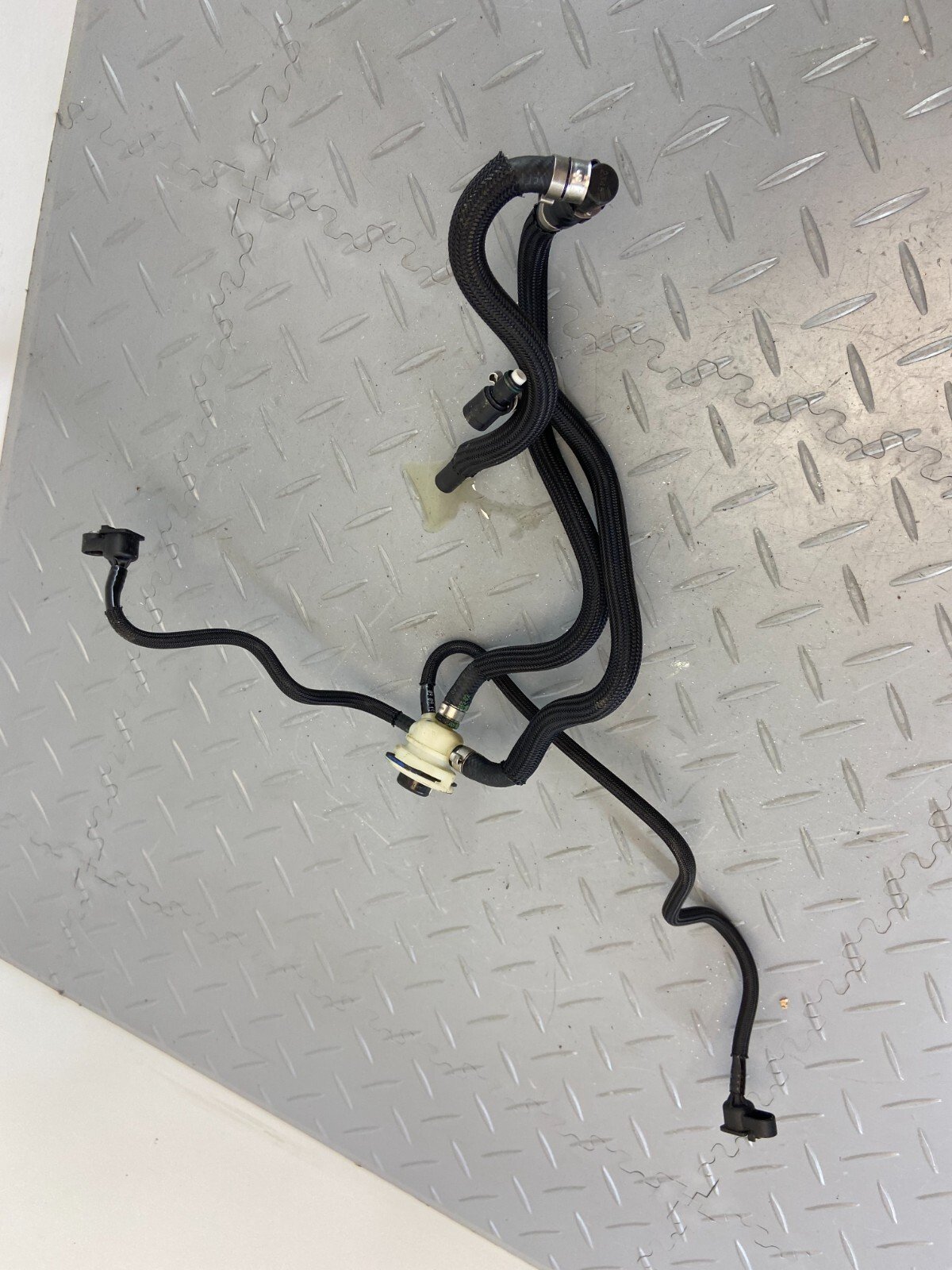 BMW R NINE T SCRAMBLER URBAN PURE FUEL DELIVERY LINE N1 - Image 4