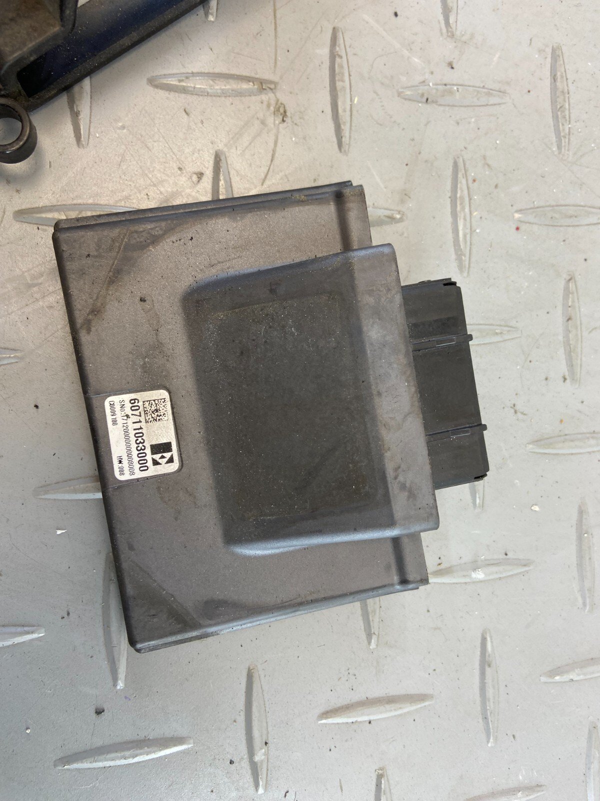KTM SUPERDUKE 1290 R 2018 MCU 3.0 CONTROL MODULE 60711033000 - Image 3
