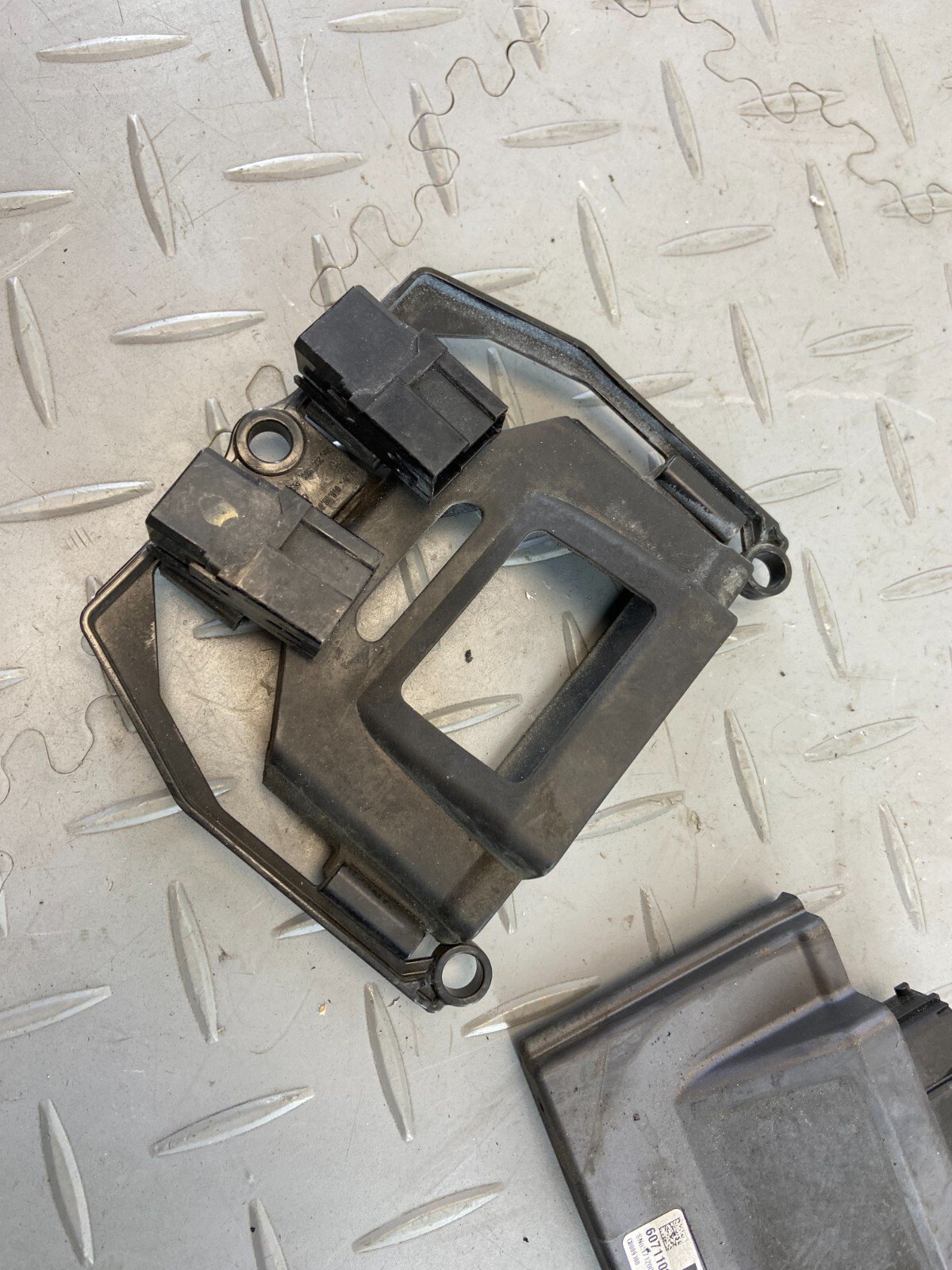 KTM SUPERDUKE 1290 R 2018 MCU 3.0 CONTROL MODULE 60711033000 - Image 4