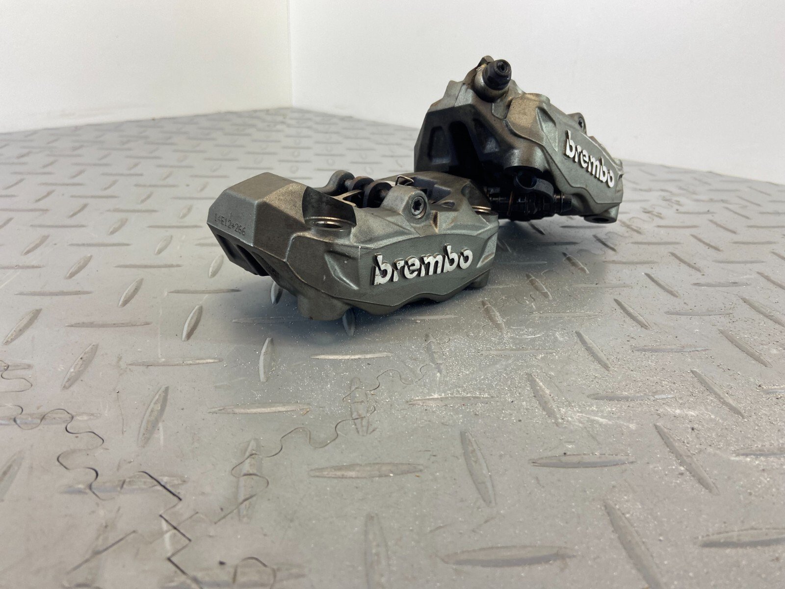 DUCATI MONSTER 1200S M1200S 2014 FRONT BRAKE CALIPERS PAIR RIGHT & LEFT - Image 3