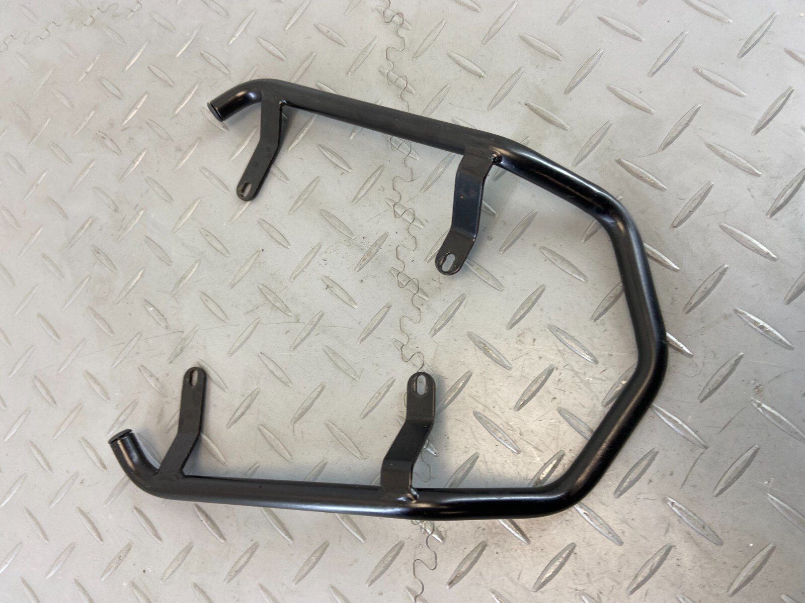 BMW R NINE T SCRAMBLER URBAN PURE 2018 REAR FRAME BRACKET MOUNT - Image 5