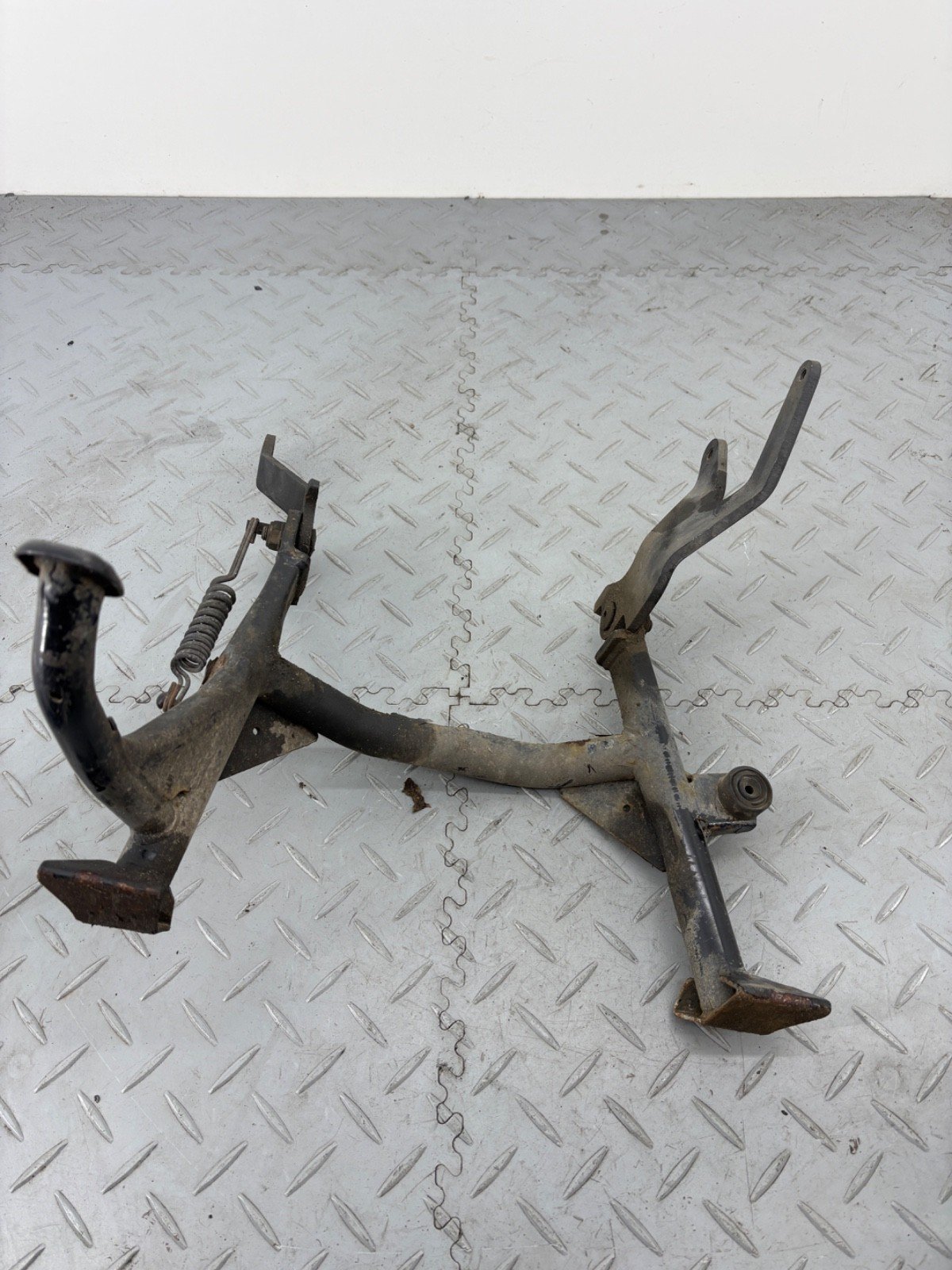 KAWASAKI KLZ VERSYS 1000 2015 MAIN STAND CENTRE DOUBLE STAND - Image 11