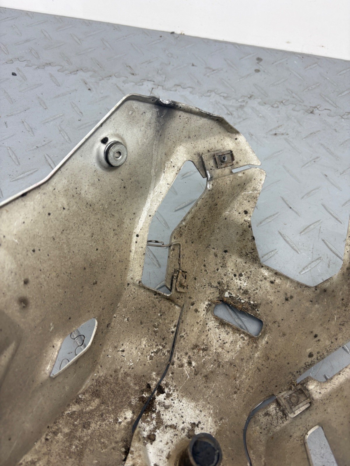 DUCATI MULTISTRADA 1200 S 2016 ENGINE LOWER BELLY PAN HEATSHIELD SHIELD COVER - Image 15