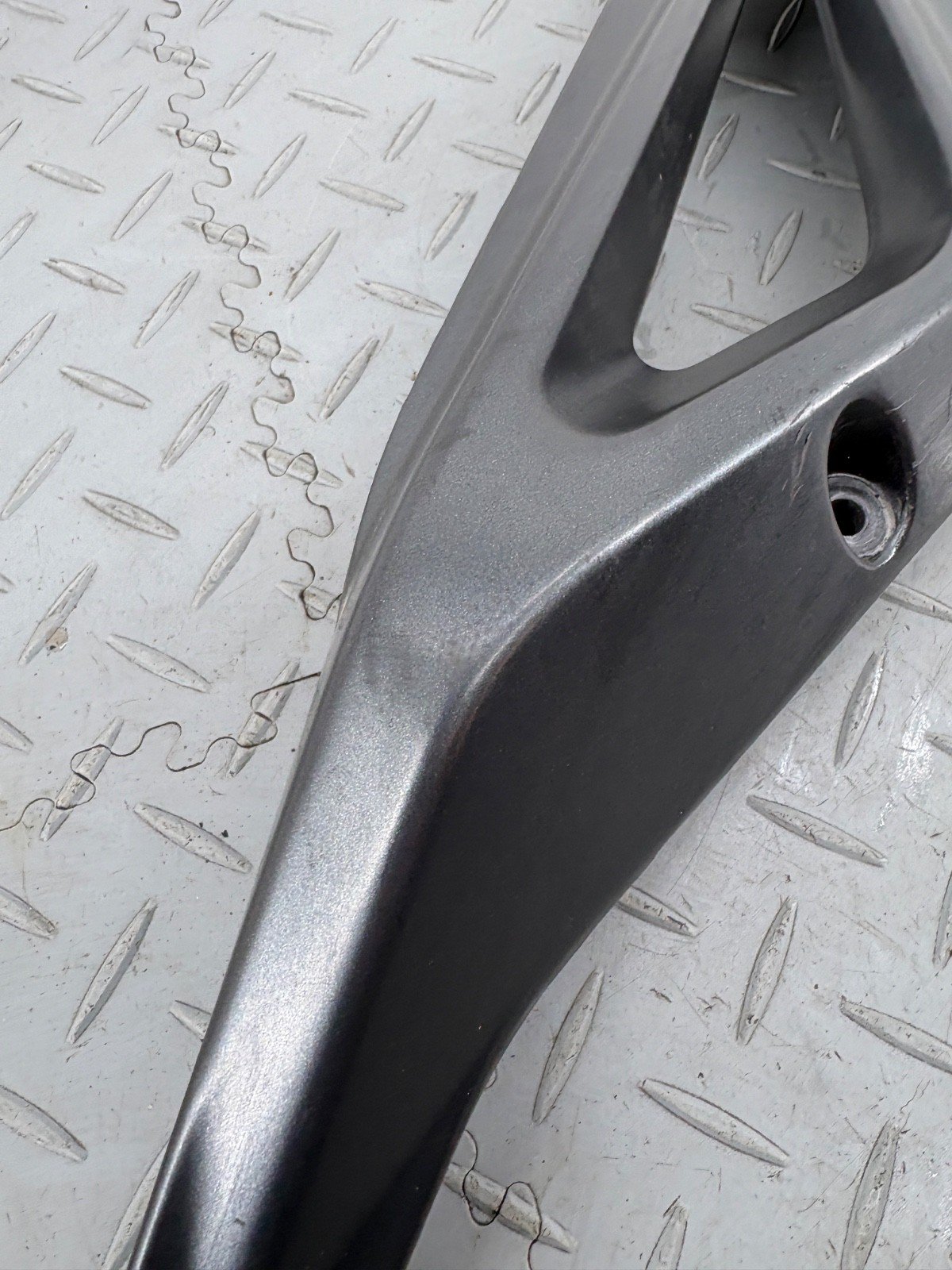 KTM DUKE 890 2021 REAR R & L SUBFRAME BRACKETS MOUNTS 64103002006 64103002005 - Image 6