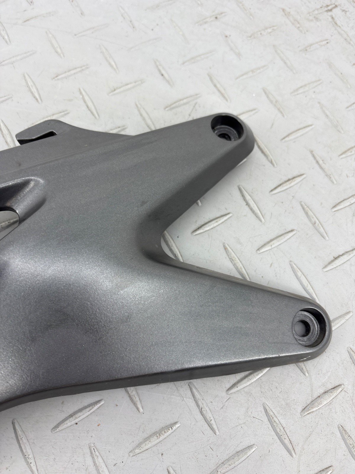 KTM DUKE 890 2021 REAR R & L SUBFRAME BRACKETS MOUNTS 64103002006 64103002005 - Image 9